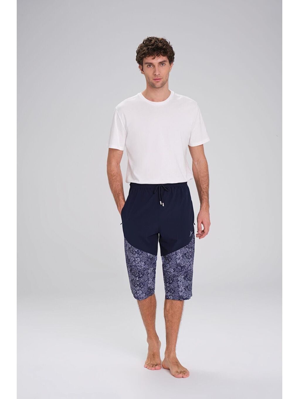Desenli Lacivert Beyaz Uzun Erkek Havuz Ve Deniz Şortu 2413-1