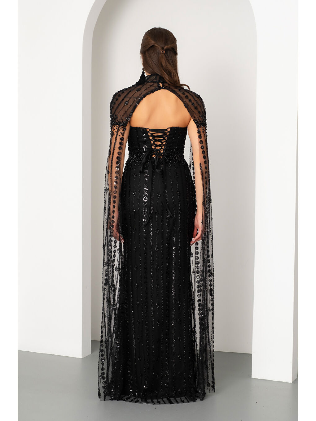 Kadın Siyah Şallı Uzun Kol Dik Yaka Boncuklu Uzun Abiye Elbise-5