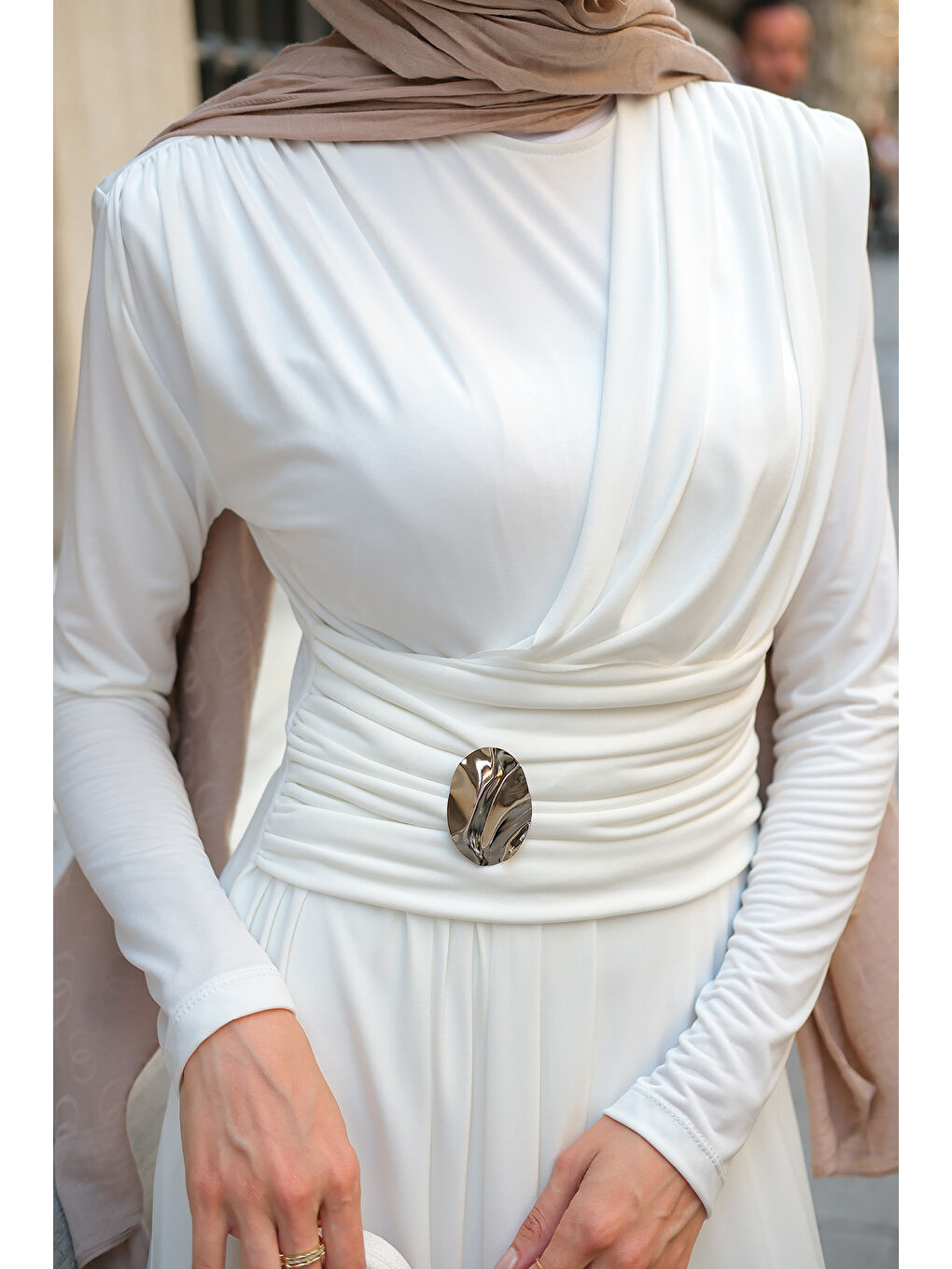 Kadın Rosey Bronşlu Elbise Beyaz-3