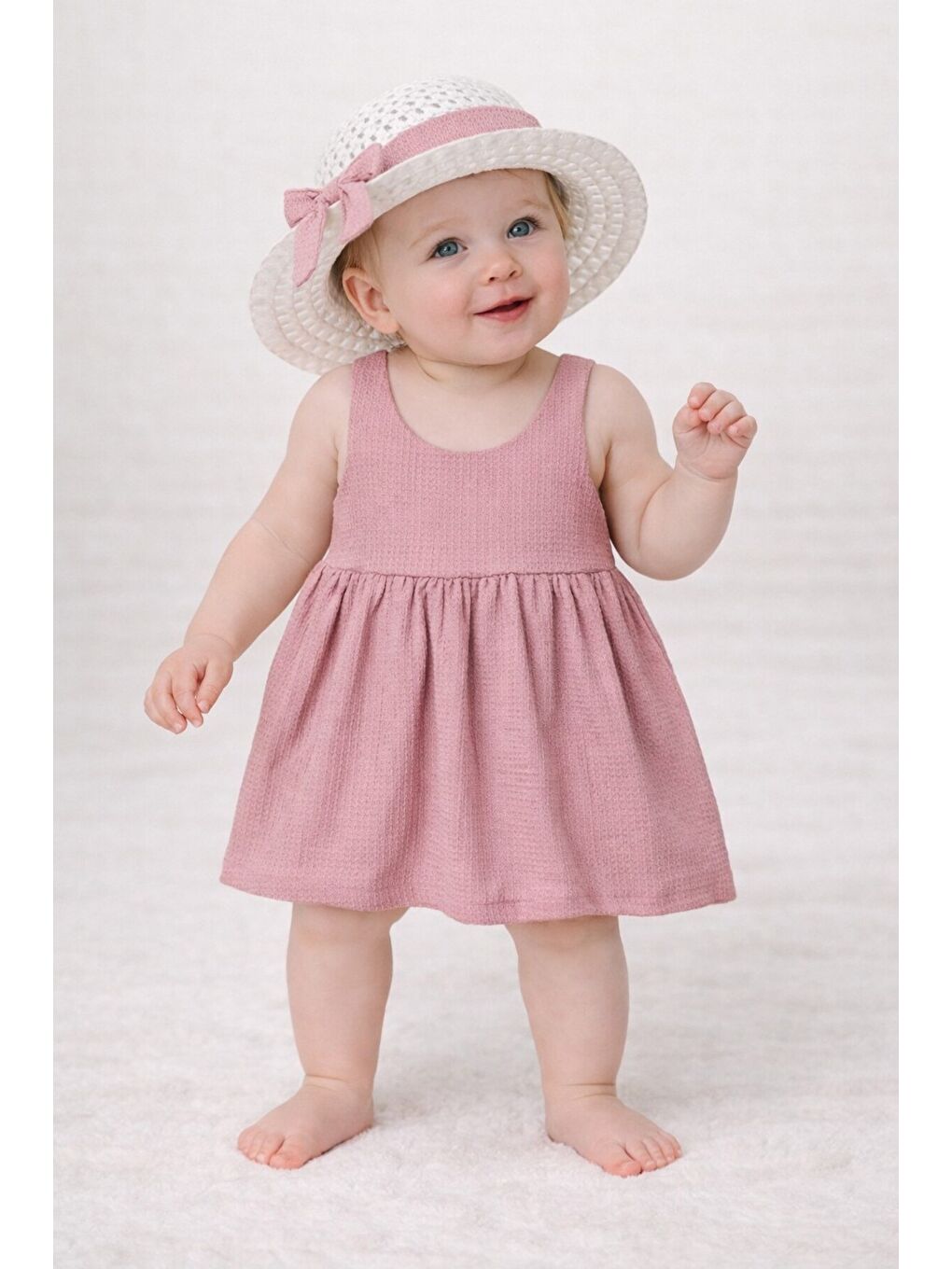 Pembe Tatlı Fitilli Şapkalı Fiyonklu Kız Bebek Elbisesi