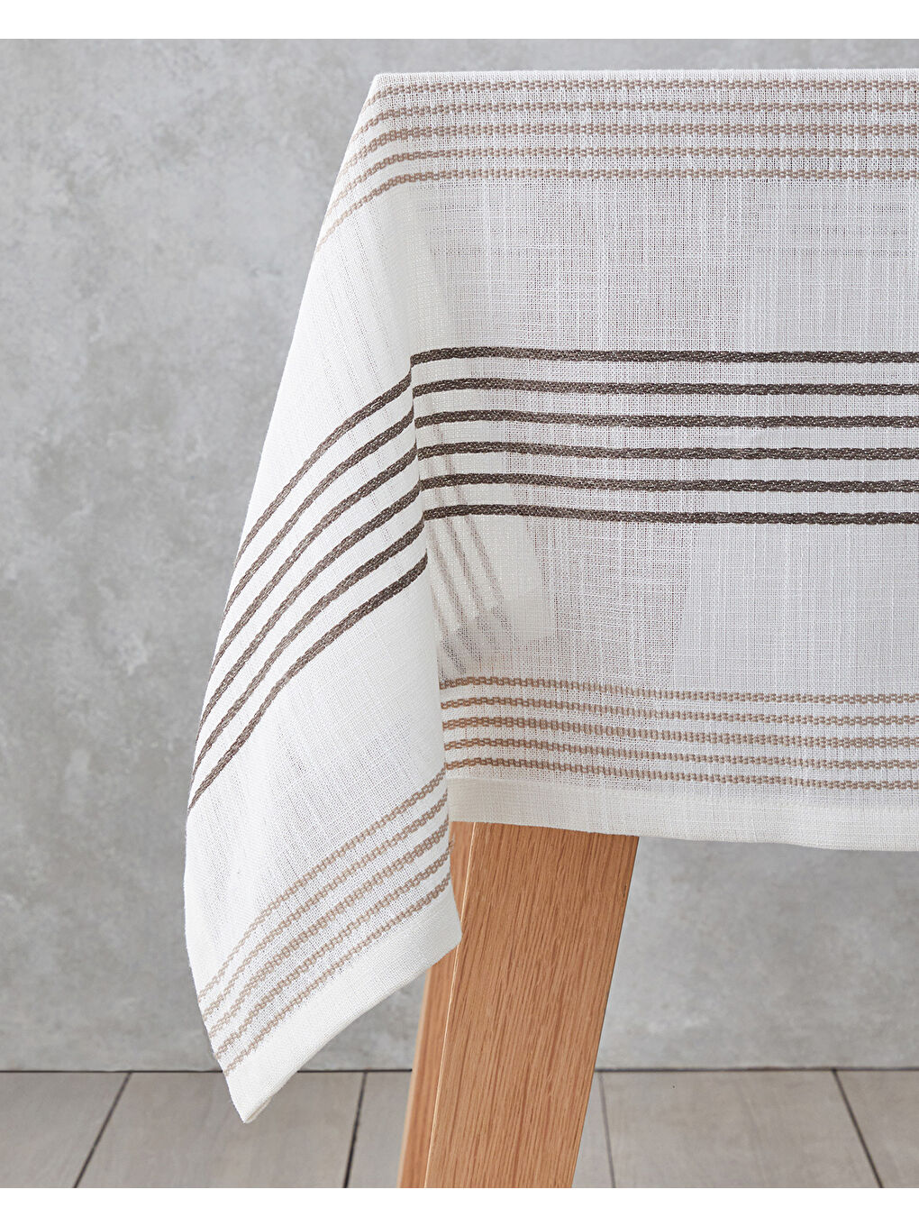 Pecan Polyester Masa Örtüsü 145x200 cm Bej-Kahverengi-1