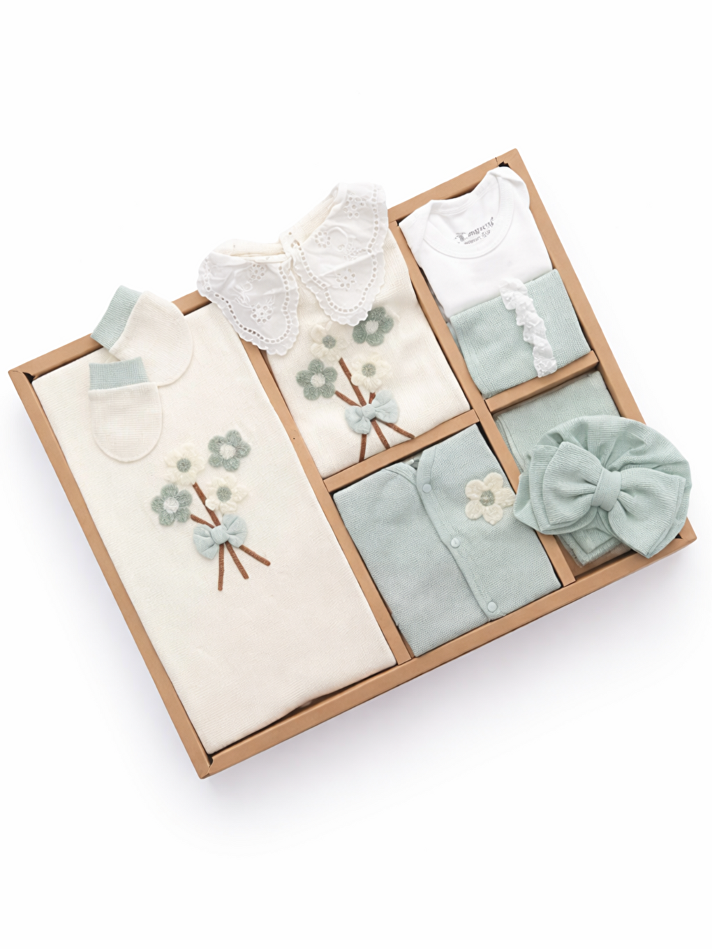 Yeşil Kız Bebek Kutulu Lüx 10lu 10 Parça Hastane Çıkış Seti Pamuklu Çiçekli-1