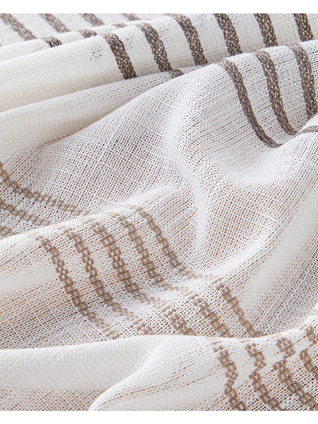 Pecan Polyester Masa Örtüsü 145x200 cm Bej-Kahverengi-2