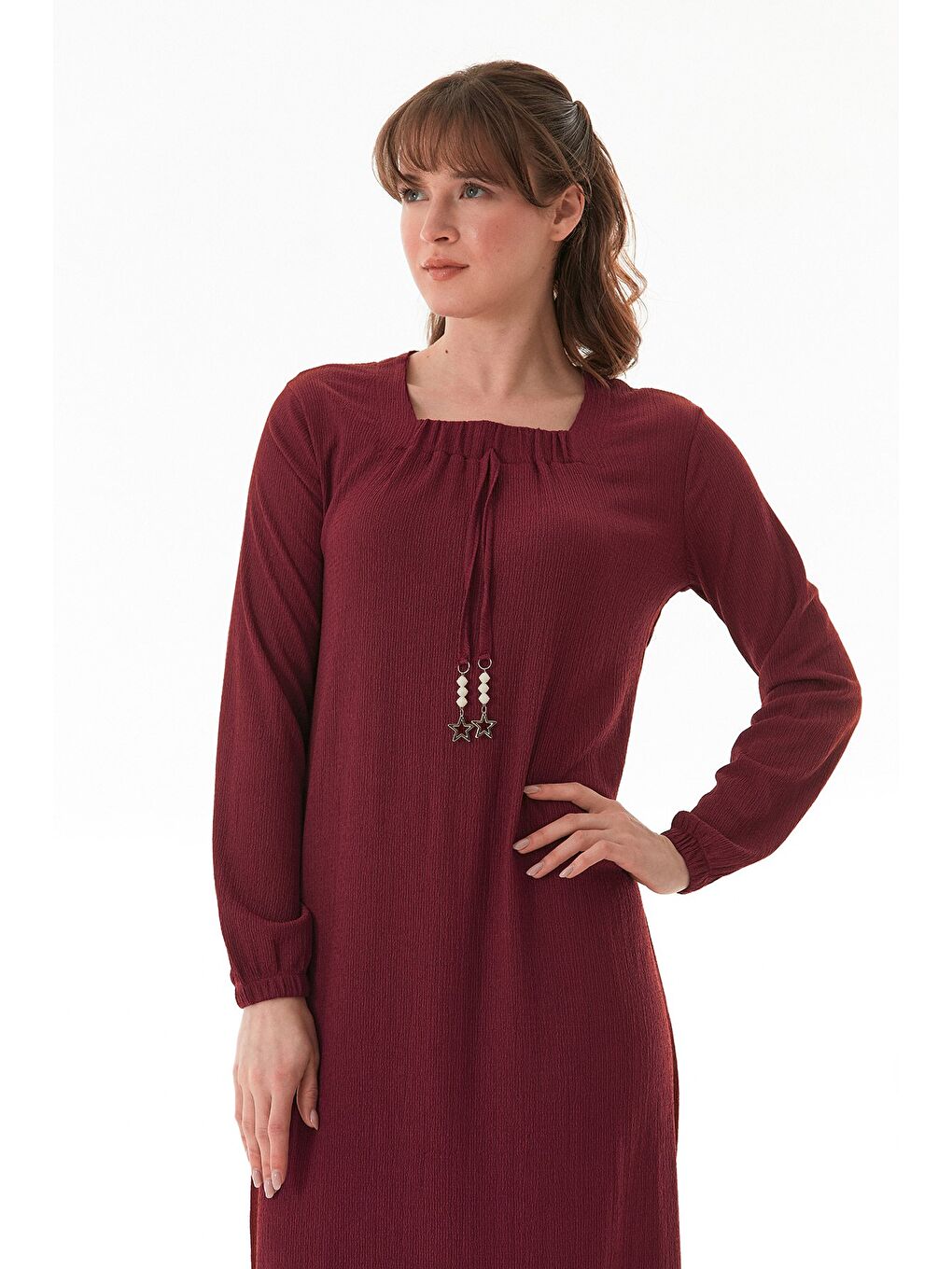 Bordo Fullamodest Aksesuarlı Bürümcük Kumaş Büyük Beden Elbise-1