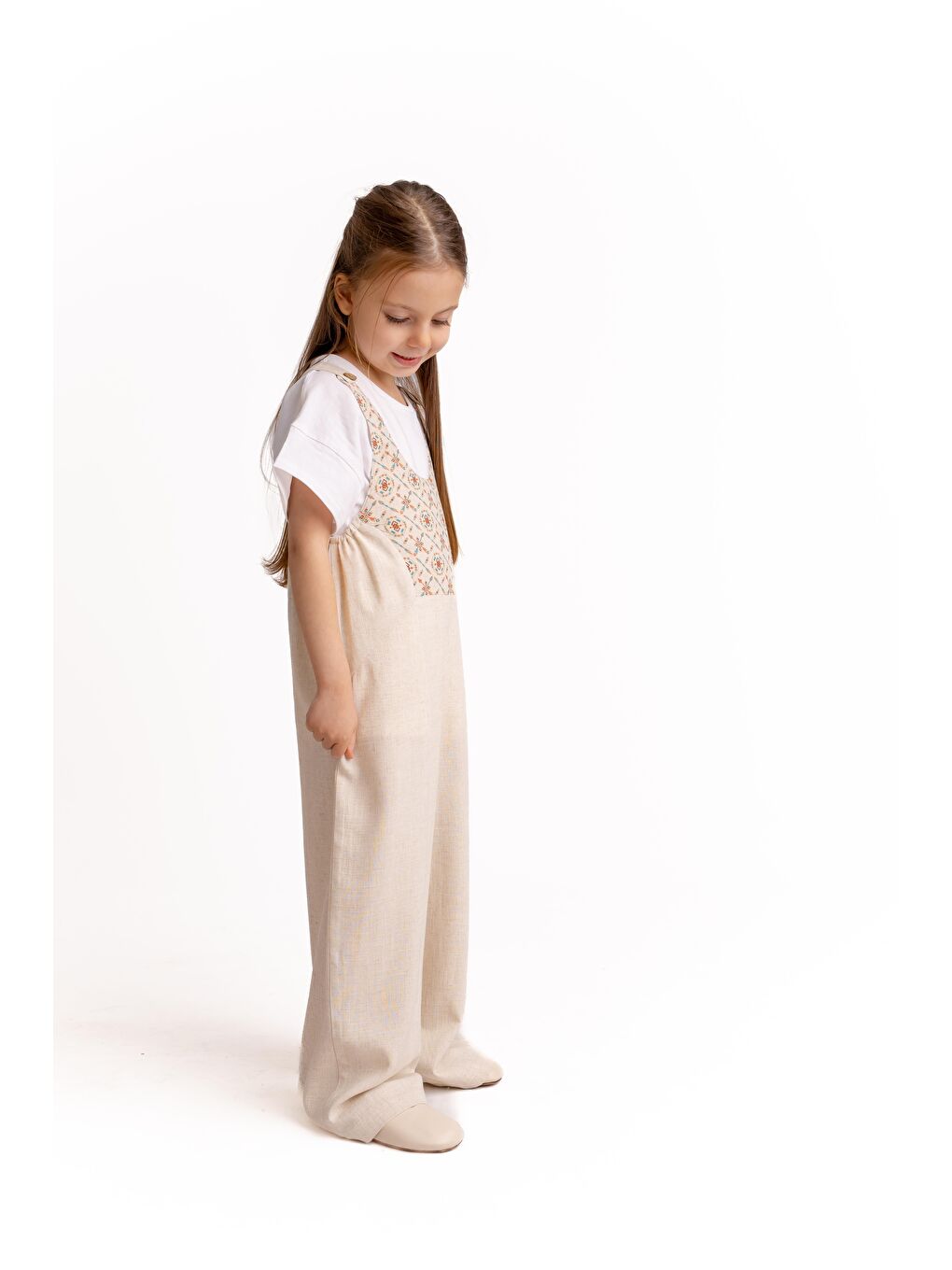 Ekru Kız Çocuk Nakışlı Keten Salopet-1