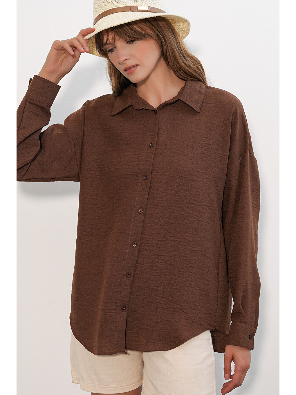 Kadın Oversize Keten Gömlek 20338 - Kahverengi-2