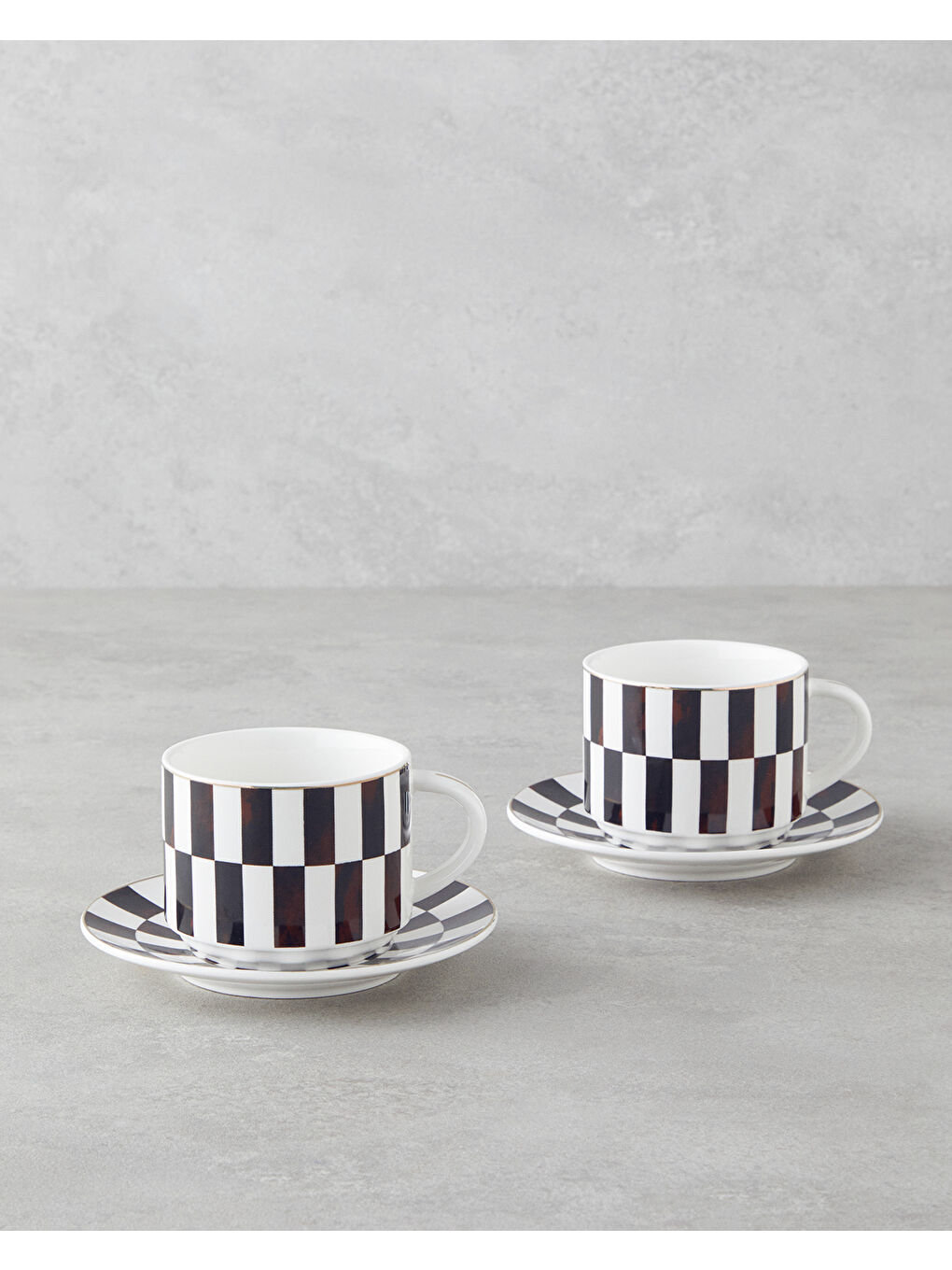 Emberly New Bone China 4 Parça 2 Kişilik Çay Fincanı Takımı 230 ml Kahverengi