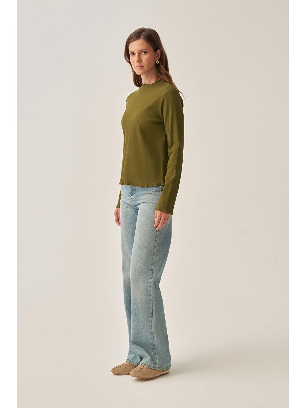 Haki-Dik Yaka Uzun Kollu Body-1