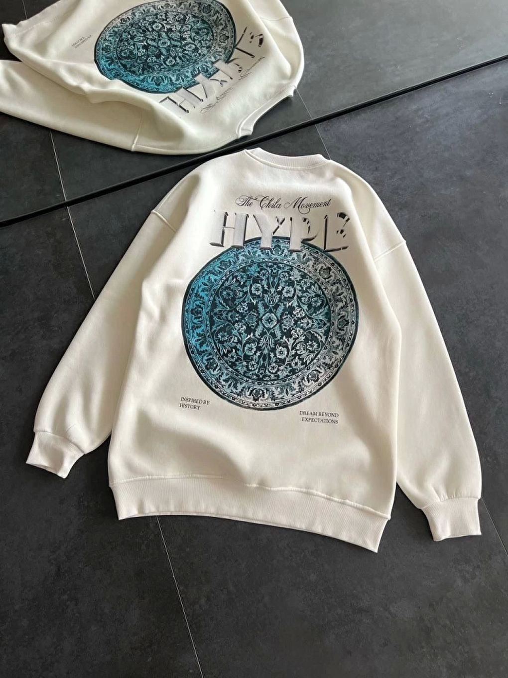 Üç İplik Bisiklet Yaka Baskılı Sweatshirt - Beyaz-1