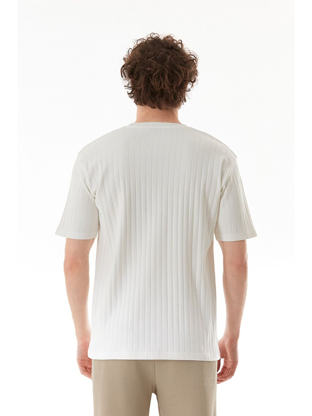 Ekru Şeritli Bisiklet Yaka Tişört-3