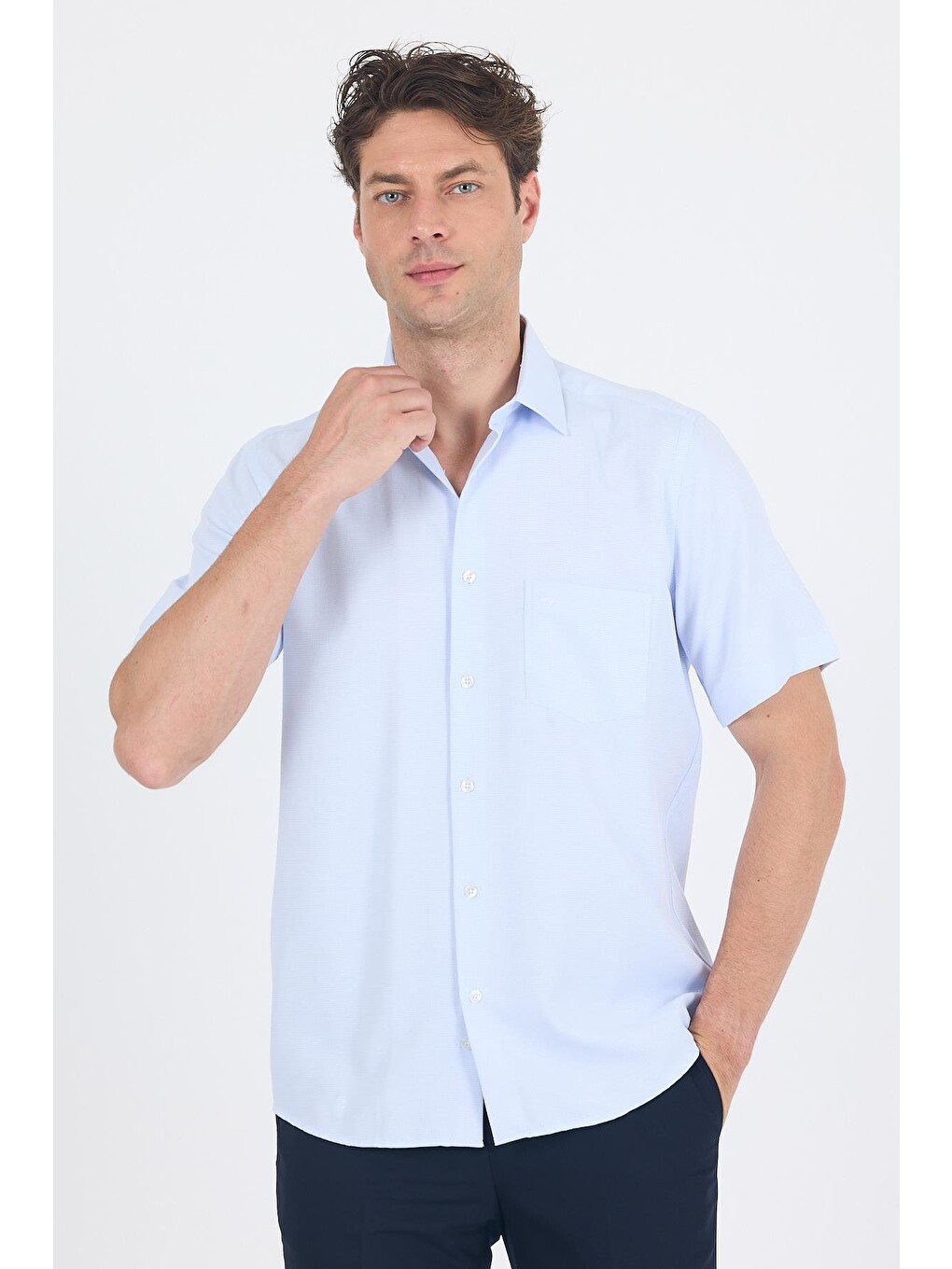 Koyu Mavi Sert  Yaka Kısa Kol Cepli  Comfort Fit Cls Gömlek 1004250263-2