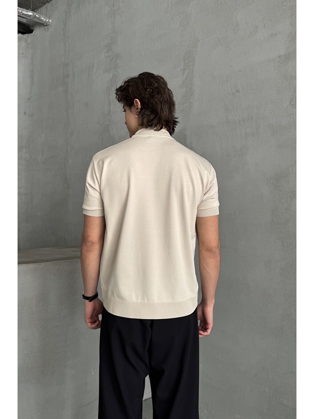Bej Erkek Oversize Yarım Balıkçı Triko Kısa Kol Tişört-5
