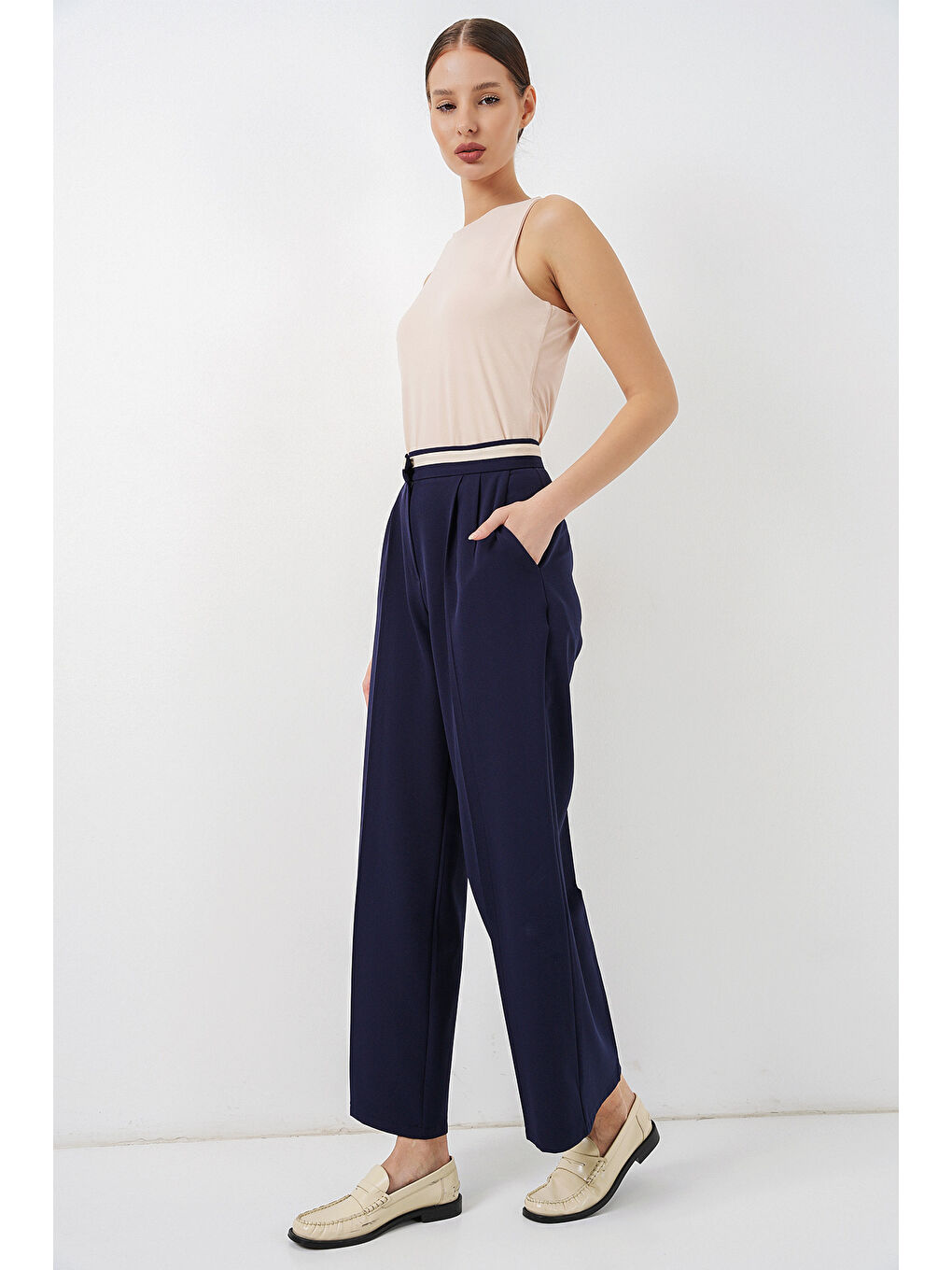 Kadın Geniş Paça Kumaş Pantolon 30088 - Lacivert-4