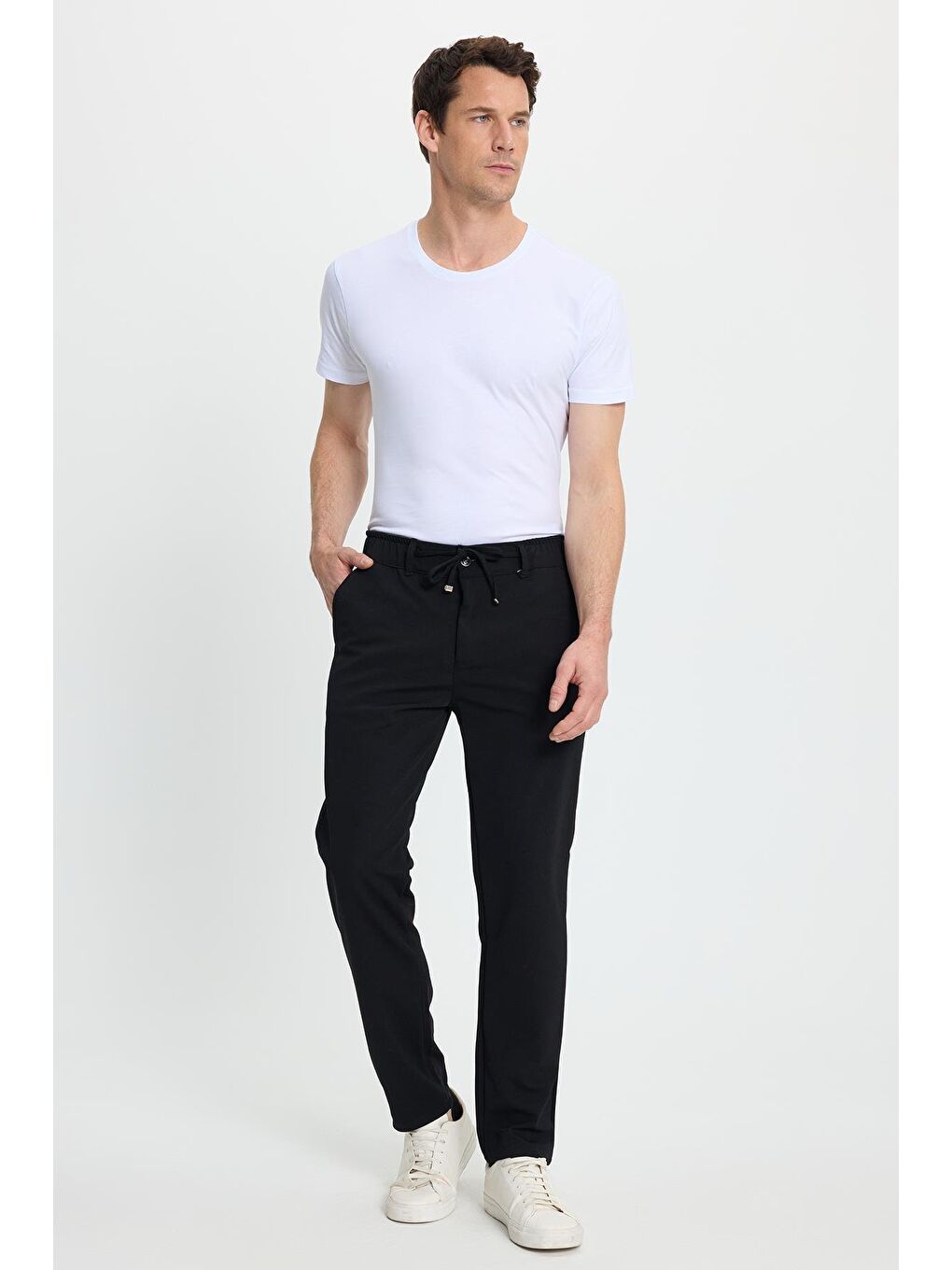 Erkek Slim Fit Dar Kesim Beli Lastikli Bağcık Detaylı Siyah Pantolon-2