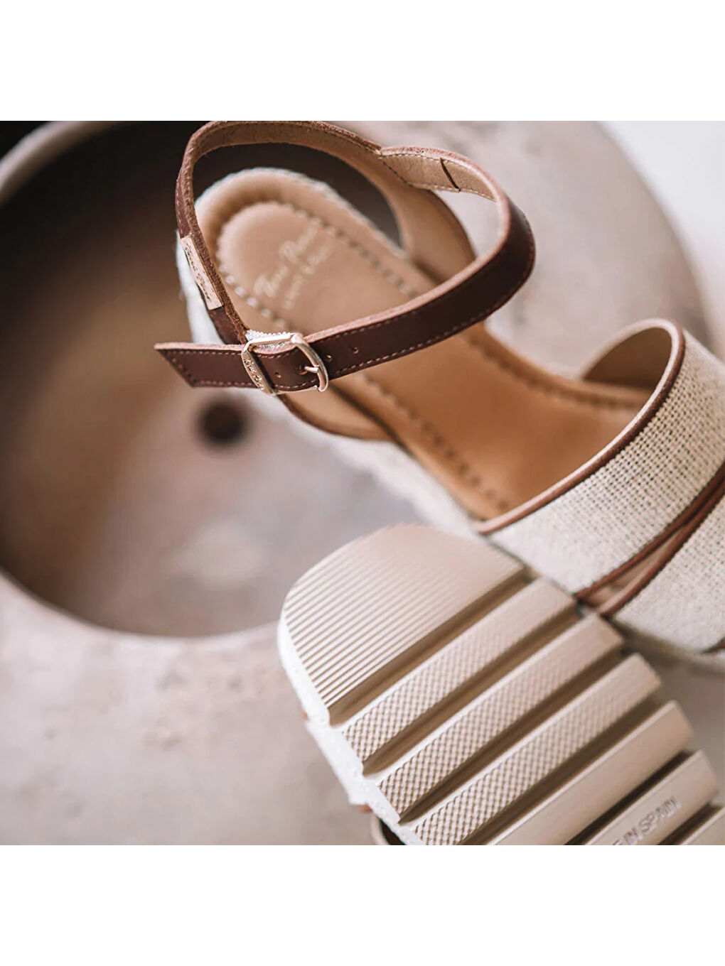 Bej Kadın Terlik AURA-4