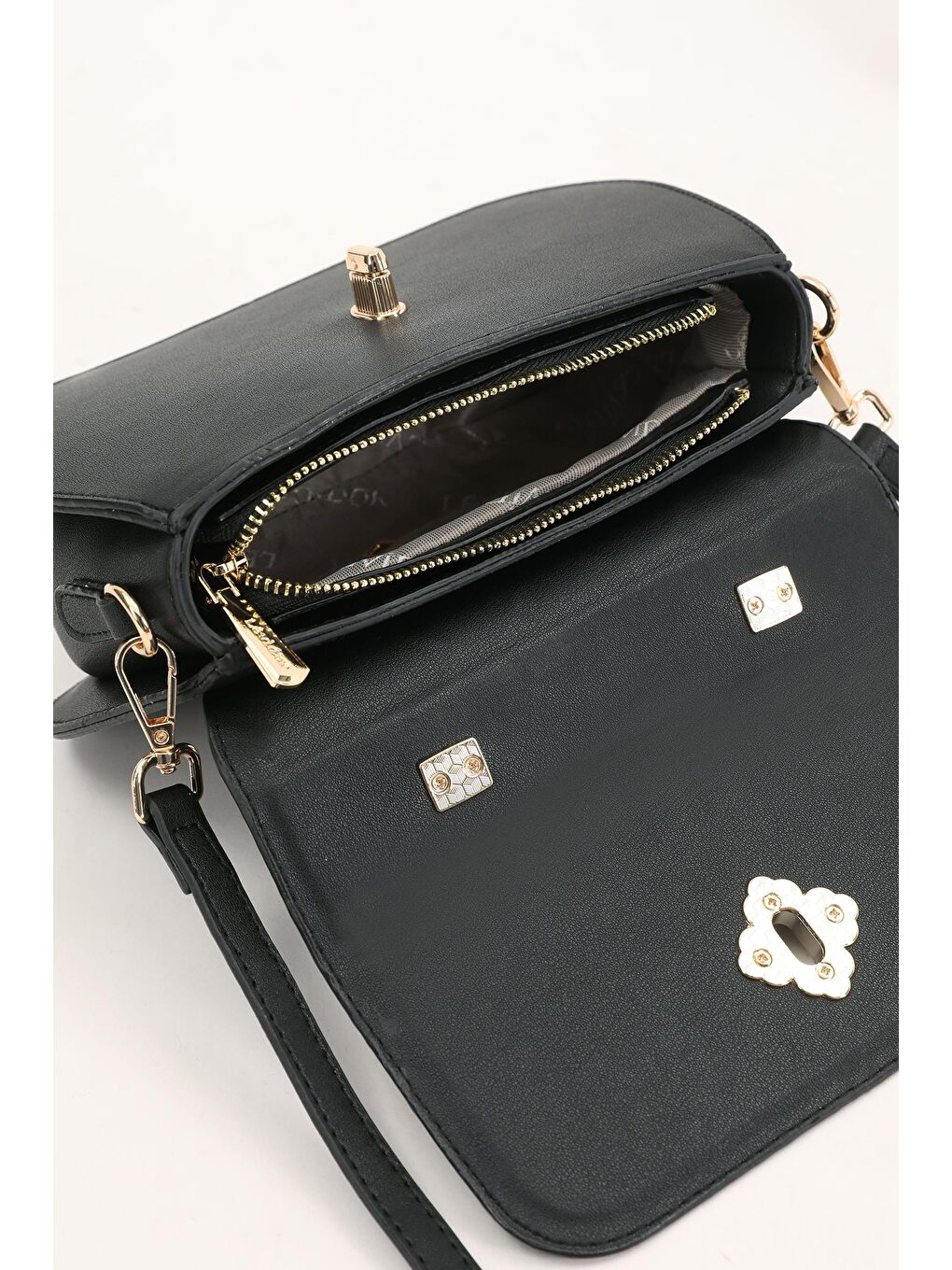 Siyah Kadın Omuz Çantası 930180-3