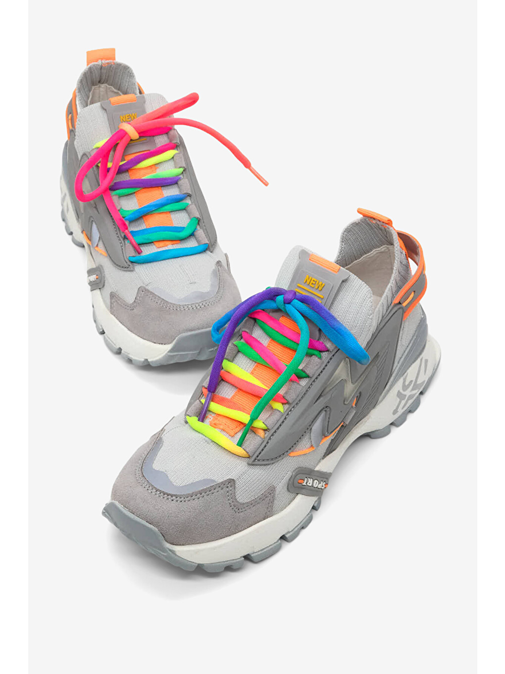 Kadın Gri Rahat Kalıp Renkli Lastik Boğazlı Bağcıklı Sneaker-1