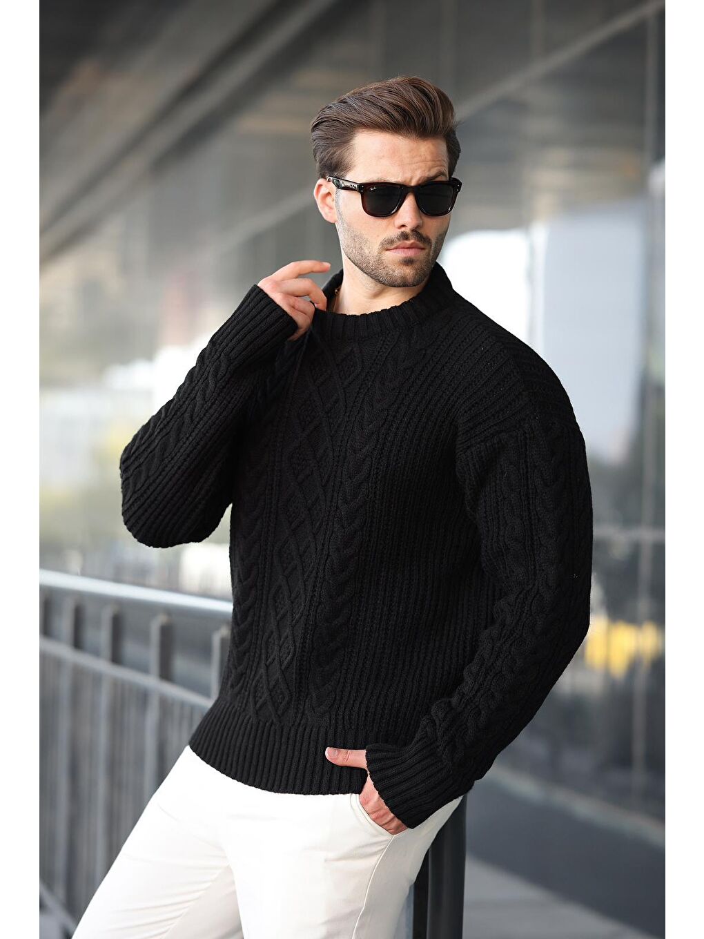 Siyah Örgü Desenli Triko Erkek Kazak E7425-1