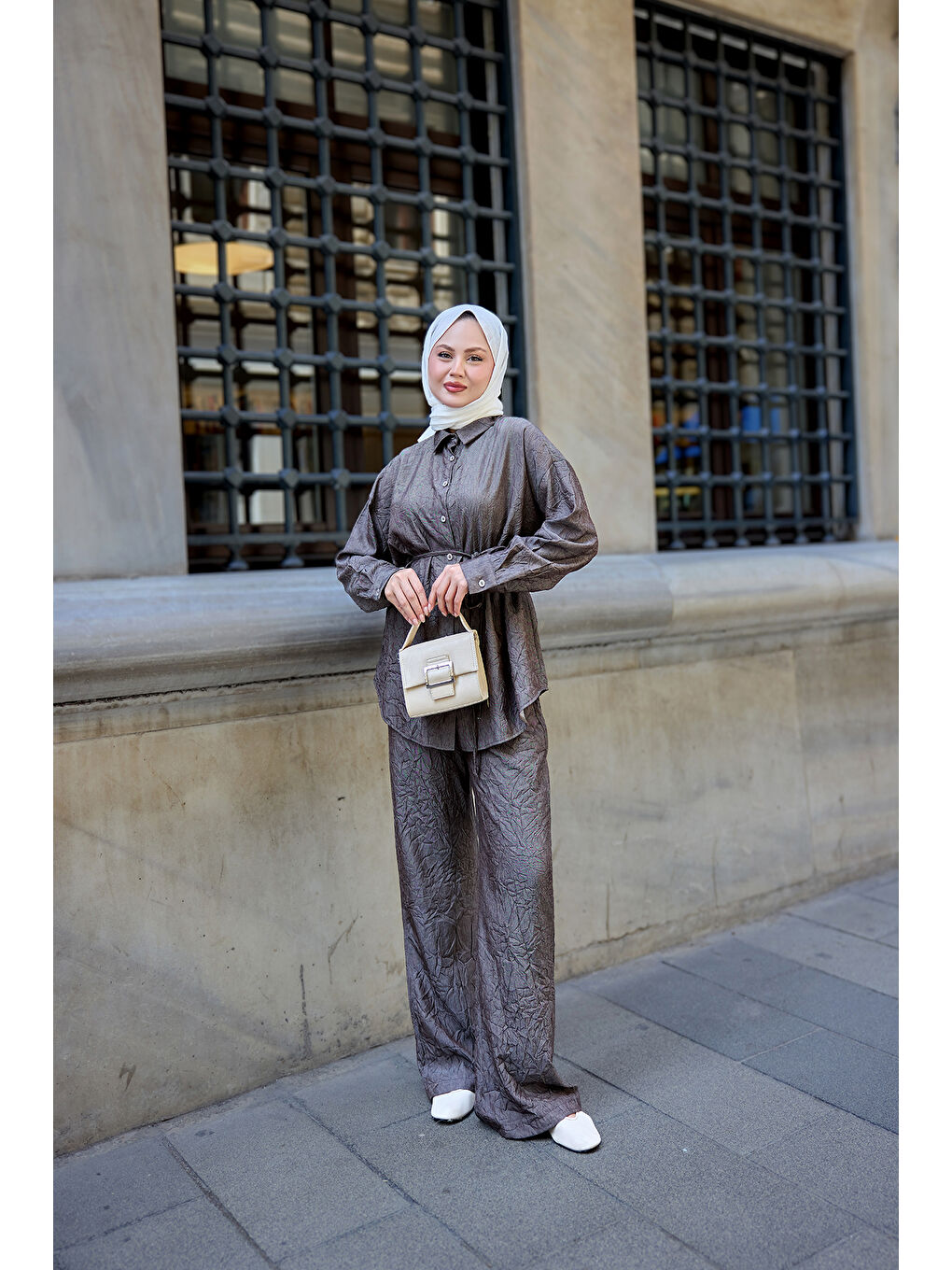 Kadın Kırışık Kumaş Takım Kahverengi