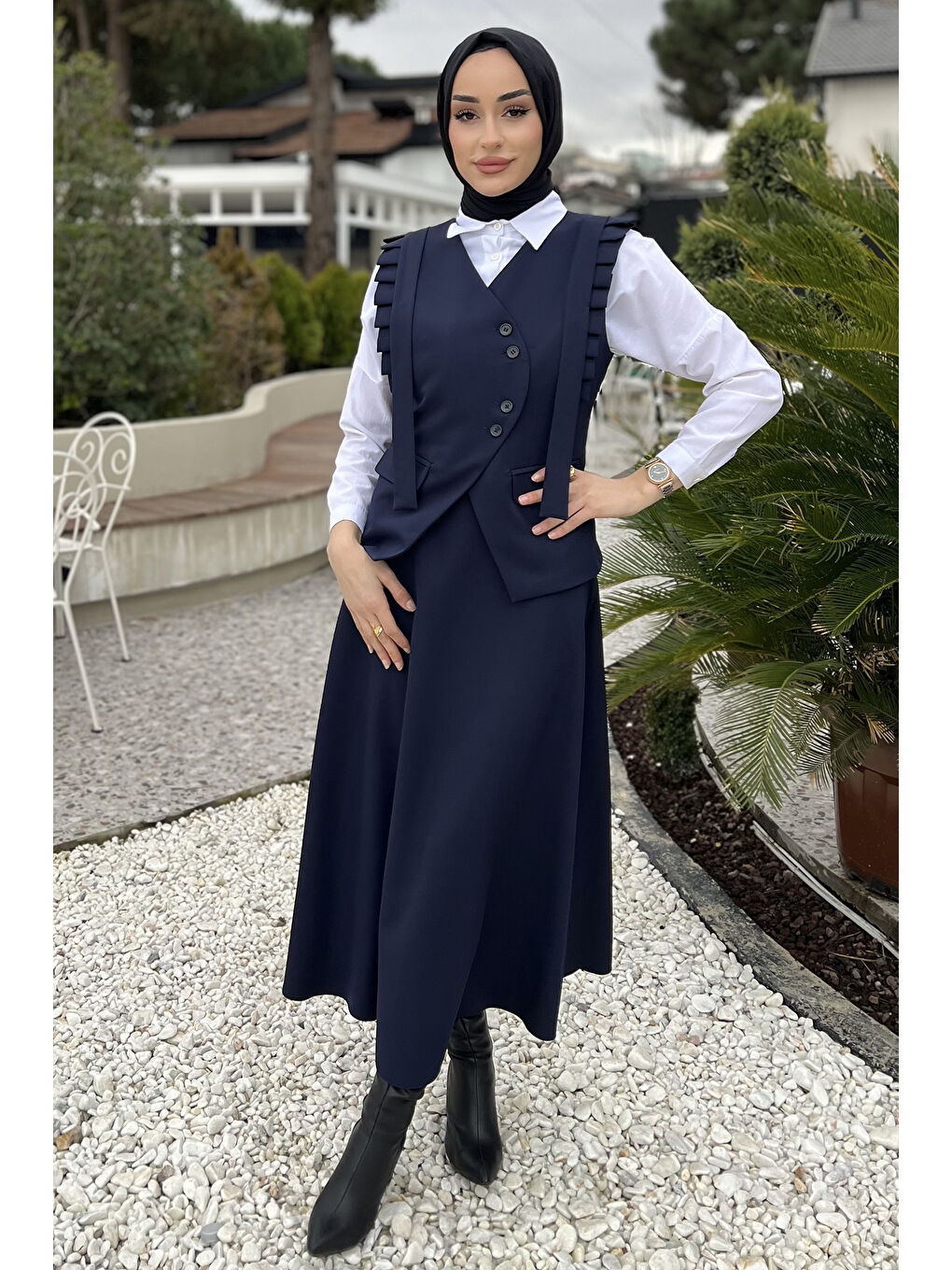 Lacivert Kadın Omuz Fırfırlı Yelek Etek Tesettür İkili Takım-5