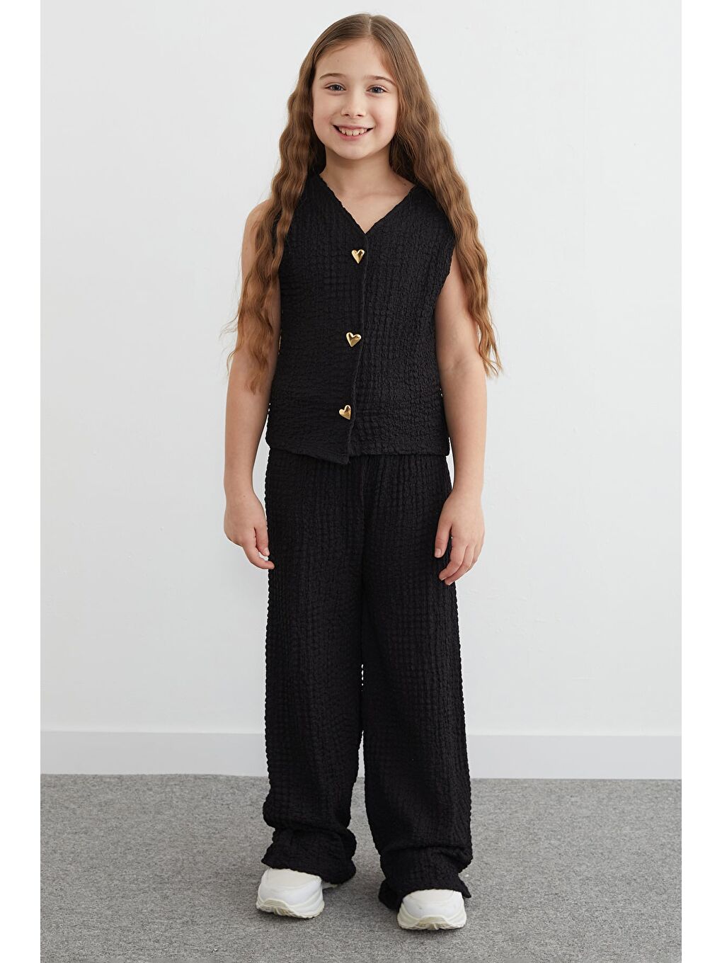 Siyah Kalp Düğmeli Dokulu Yelekli Kız Çocuk 2 Li Takım