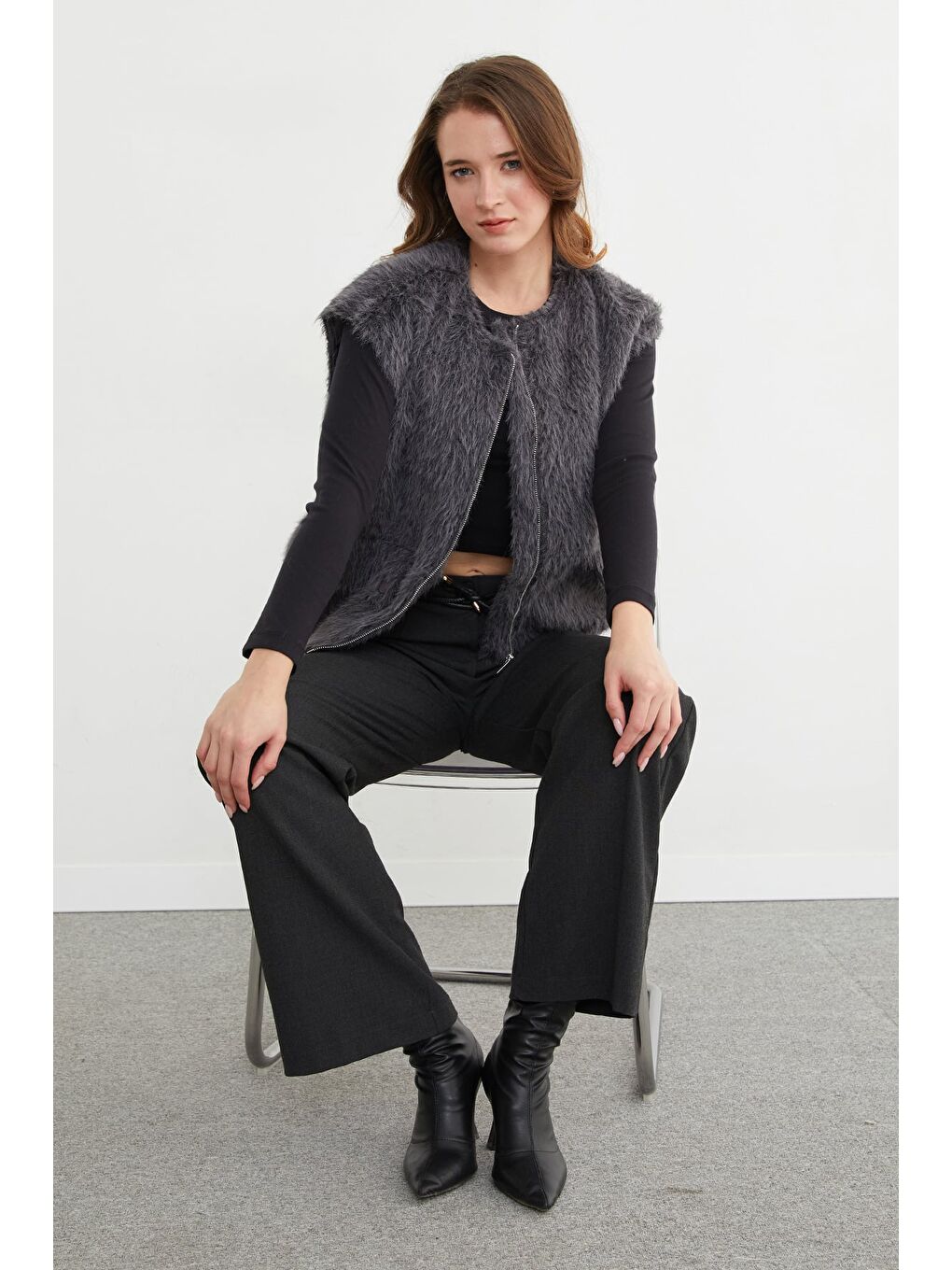 Antrasit Cep Detaylı Bomber Pelüş Yelek-1