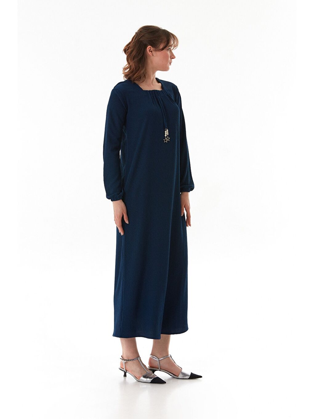 Lacivert Fullamodest Aksesuarlı Bürümcük Kumaş Büyük Beden Elbise-2