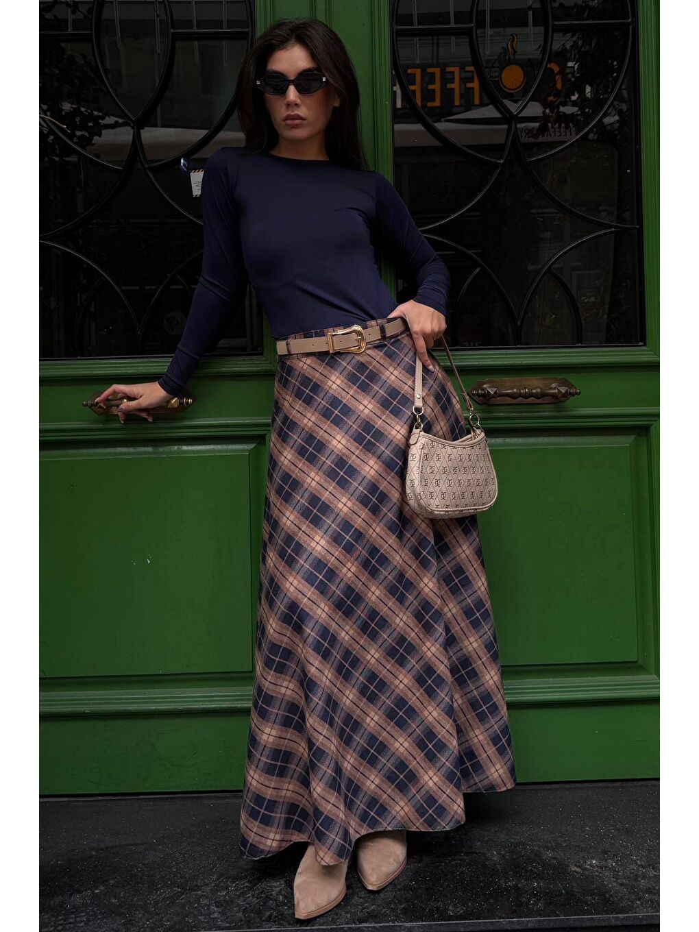 Lacivert Ekose Desen Kemerli Uzun Etek Mg2635-1