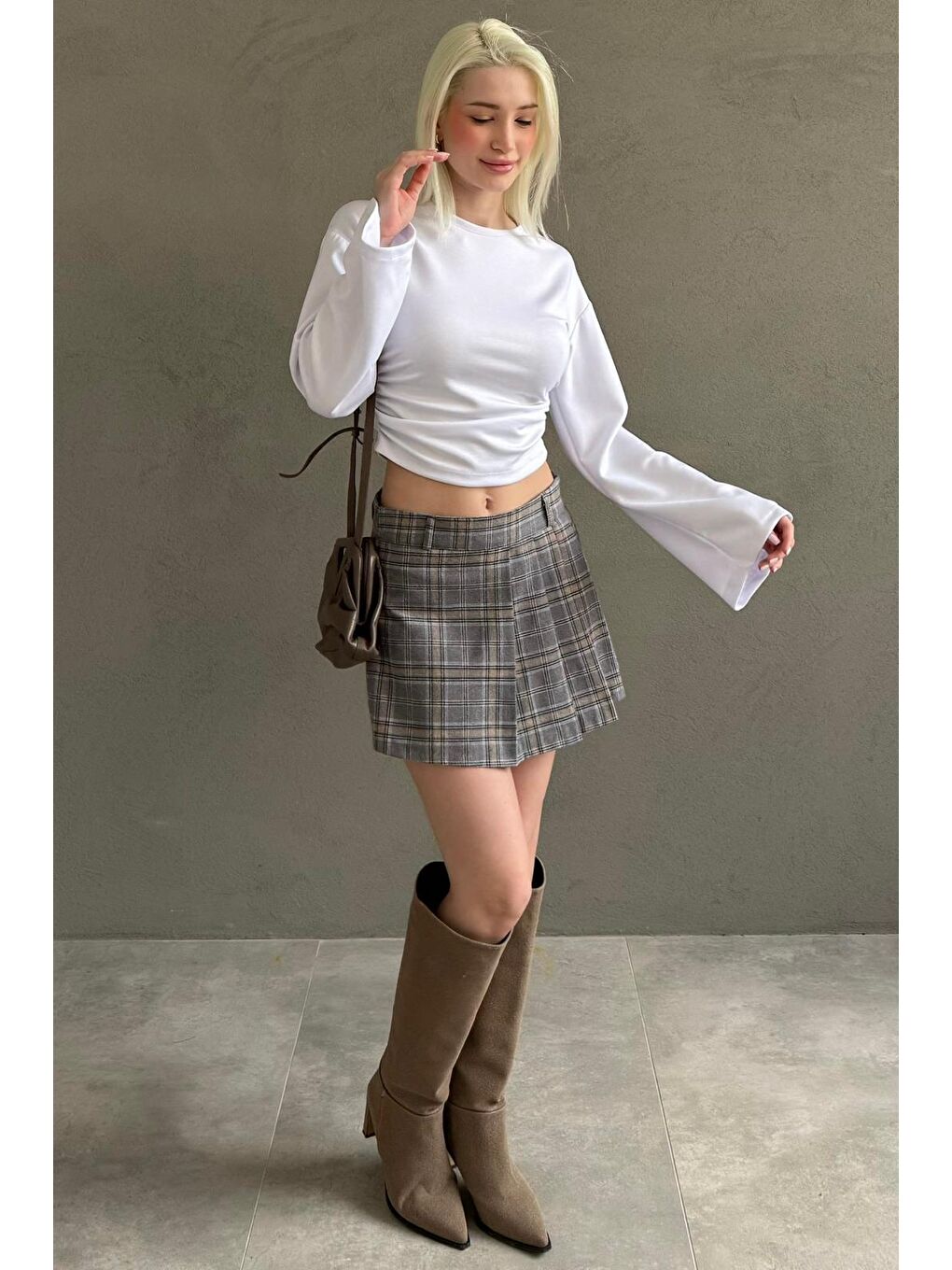 Gri %100 Pamuklu Ekose Desen Pileli Mini Şort Etek Mg2629-4