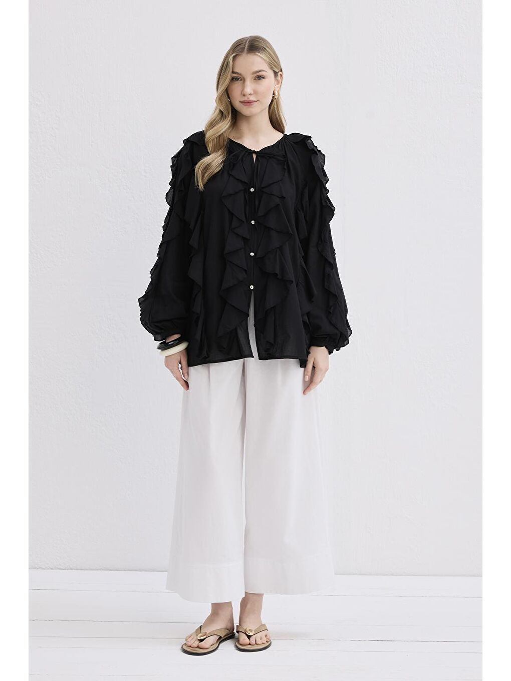 Rosa Fırfırlı Vual Gömlek Siyah-1