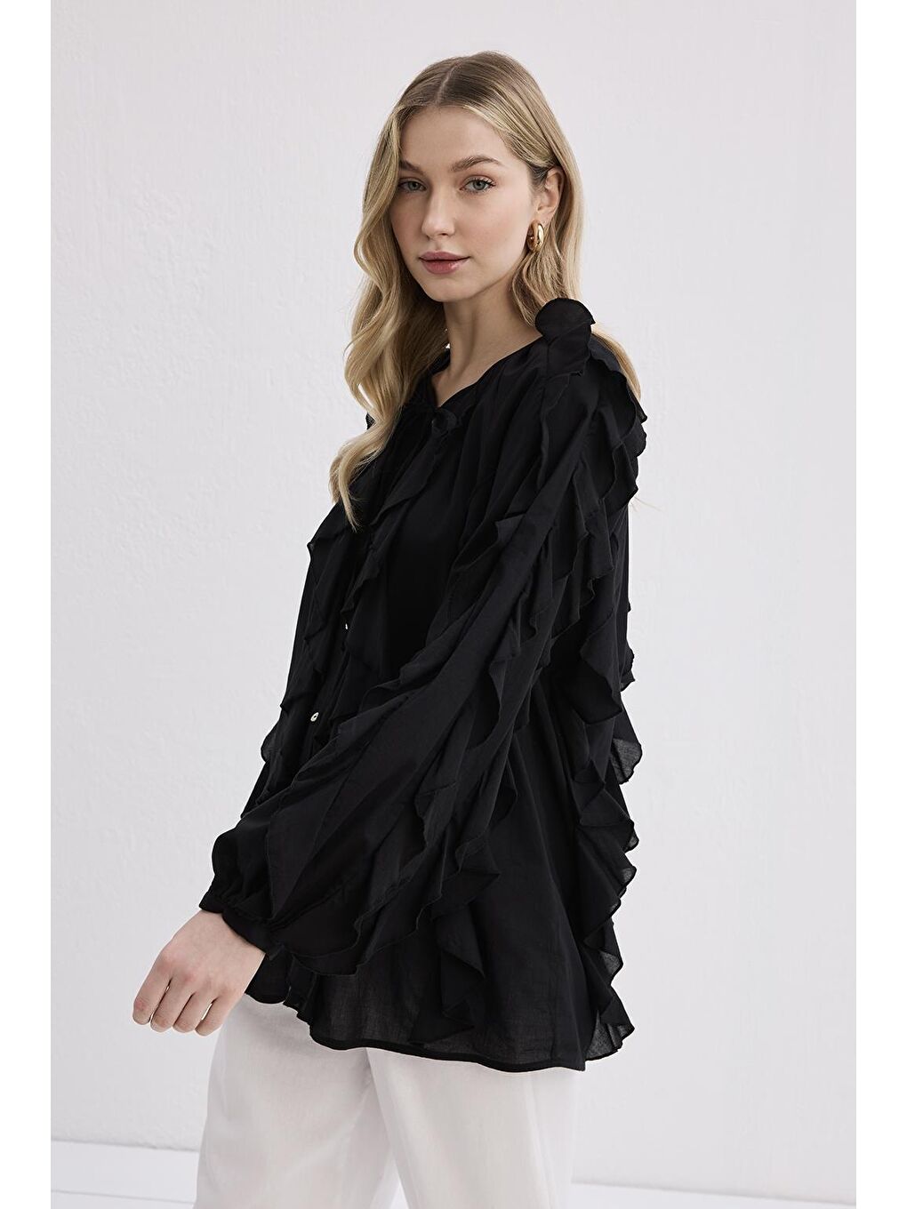 Rosa Fırfırlı Vual Gömlek Siyah-2