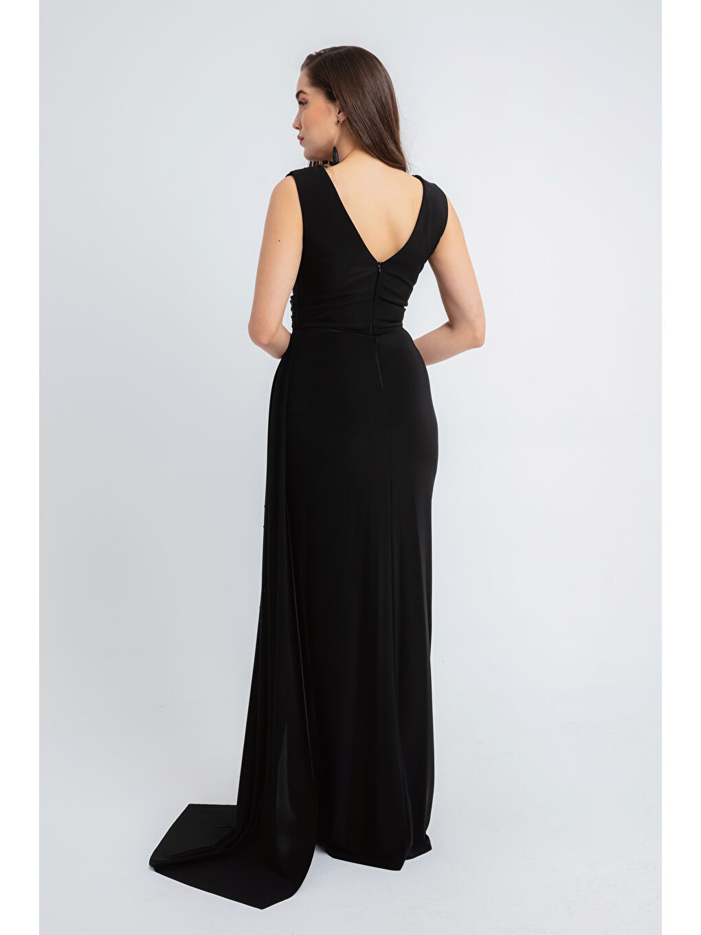 Kadın Siyah Kruvaze Yaka Taş Baskılı Kuyruklu Uzun Abiye Elbise-4