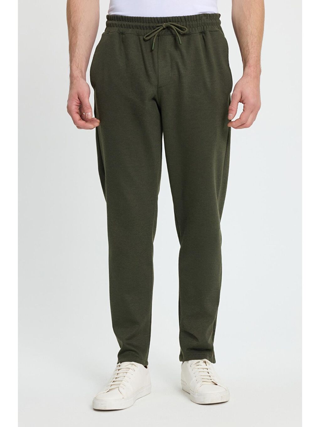 Yeşil Erkek Regular Fit Klasik Kesim Beli Lastikli Bağcıklı Koyu Haki Jogger Pantolon