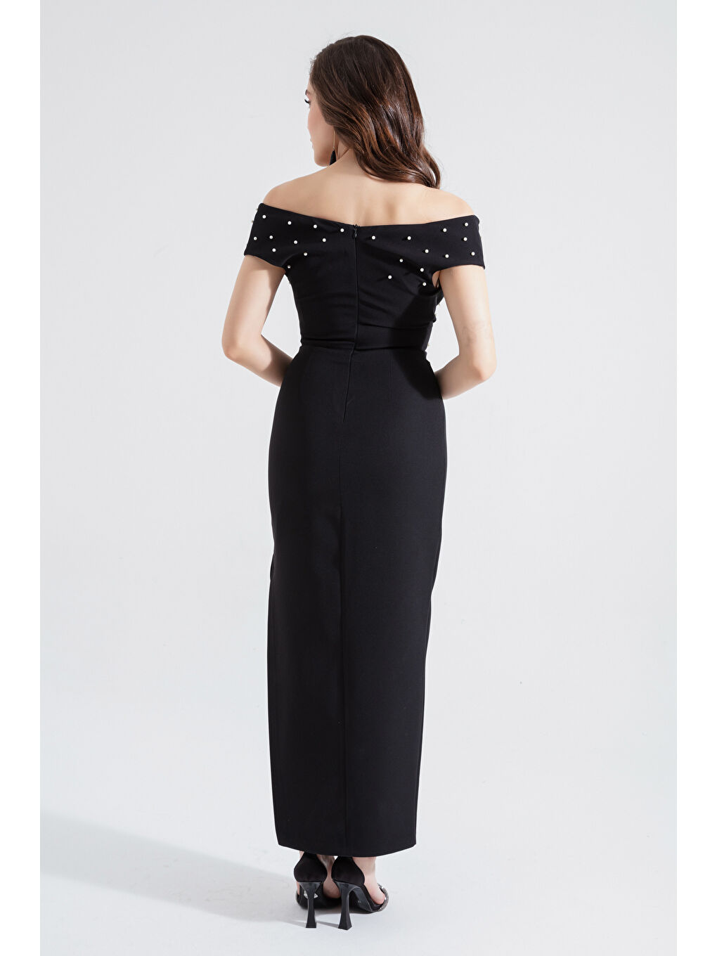 Kadın Siyah Kruvaze Yaka İncili Midi Abiye Elbise-4