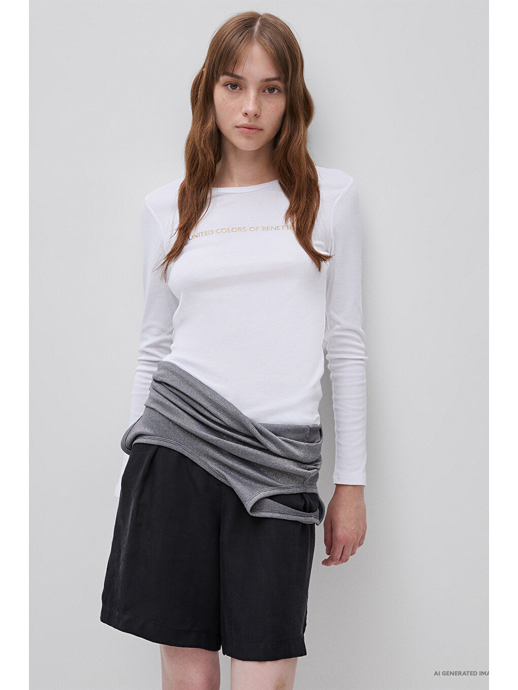 Kadın Beyaz %100 Pamuk Regular Fit Ribanalı Uzun Kollu T-shirt