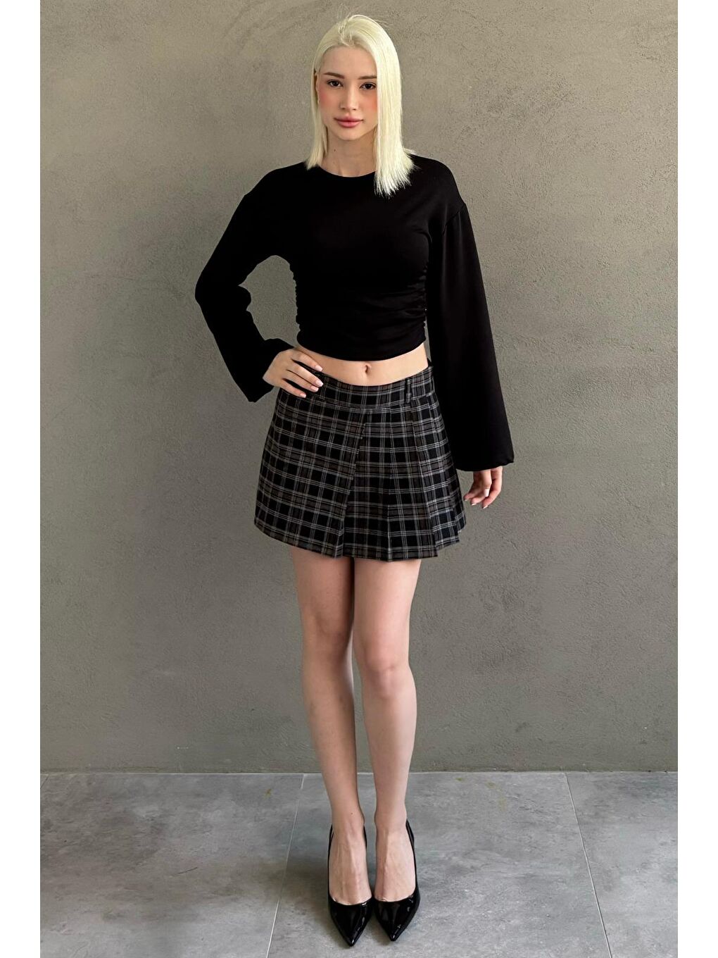 Siyah %100Pamuklu Ekose Desen Pileli Mini Şort Etek Mg2629-4