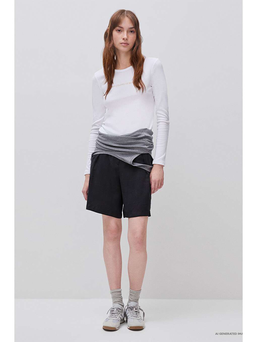 Kadın Beyaz %100 Pamuk Regular Fit Ribanalı Uzun Kollu T-shirt-4
