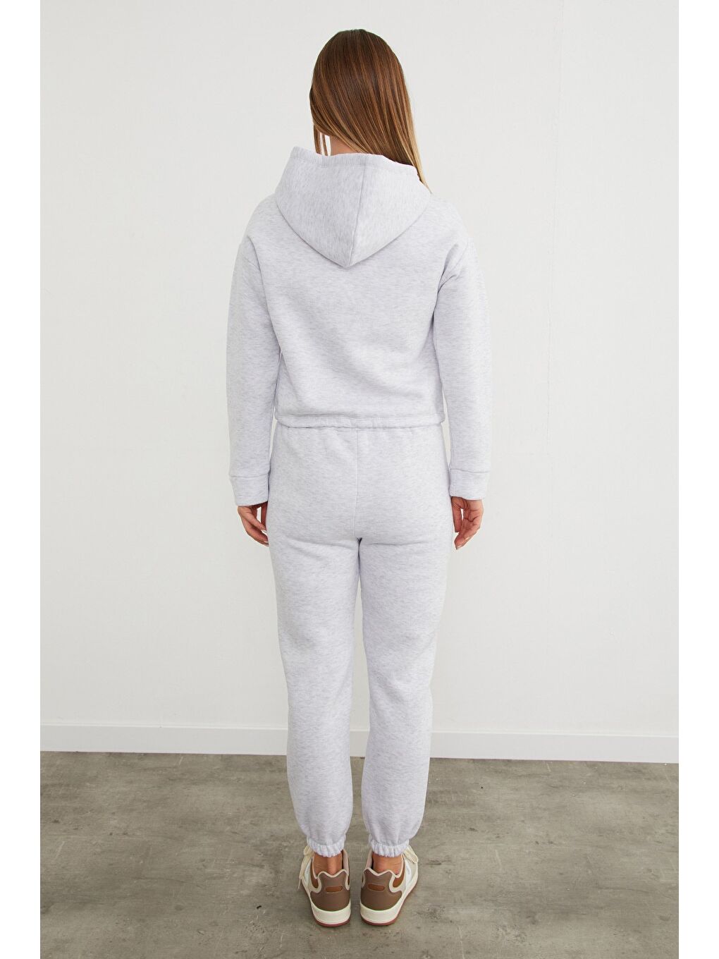Gri 3 İplik California Nakışlı Kapüşonlu Jogger Takım-4