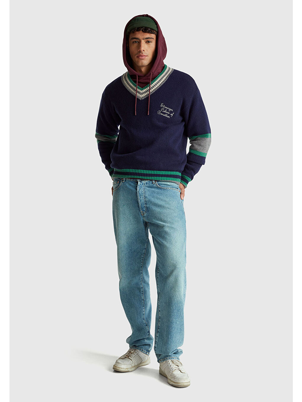 Erkek Lacivert  Yün Karışımlı V Yaka Stranger Things Kazak-4