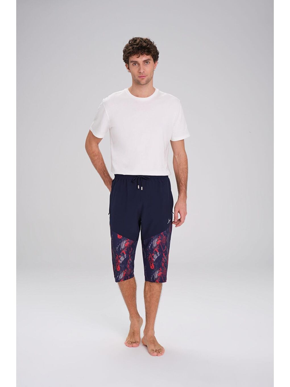 Desenli Lacivert Kırmızı Uzun Erkek Havuz Ve Deniz Şortu 248