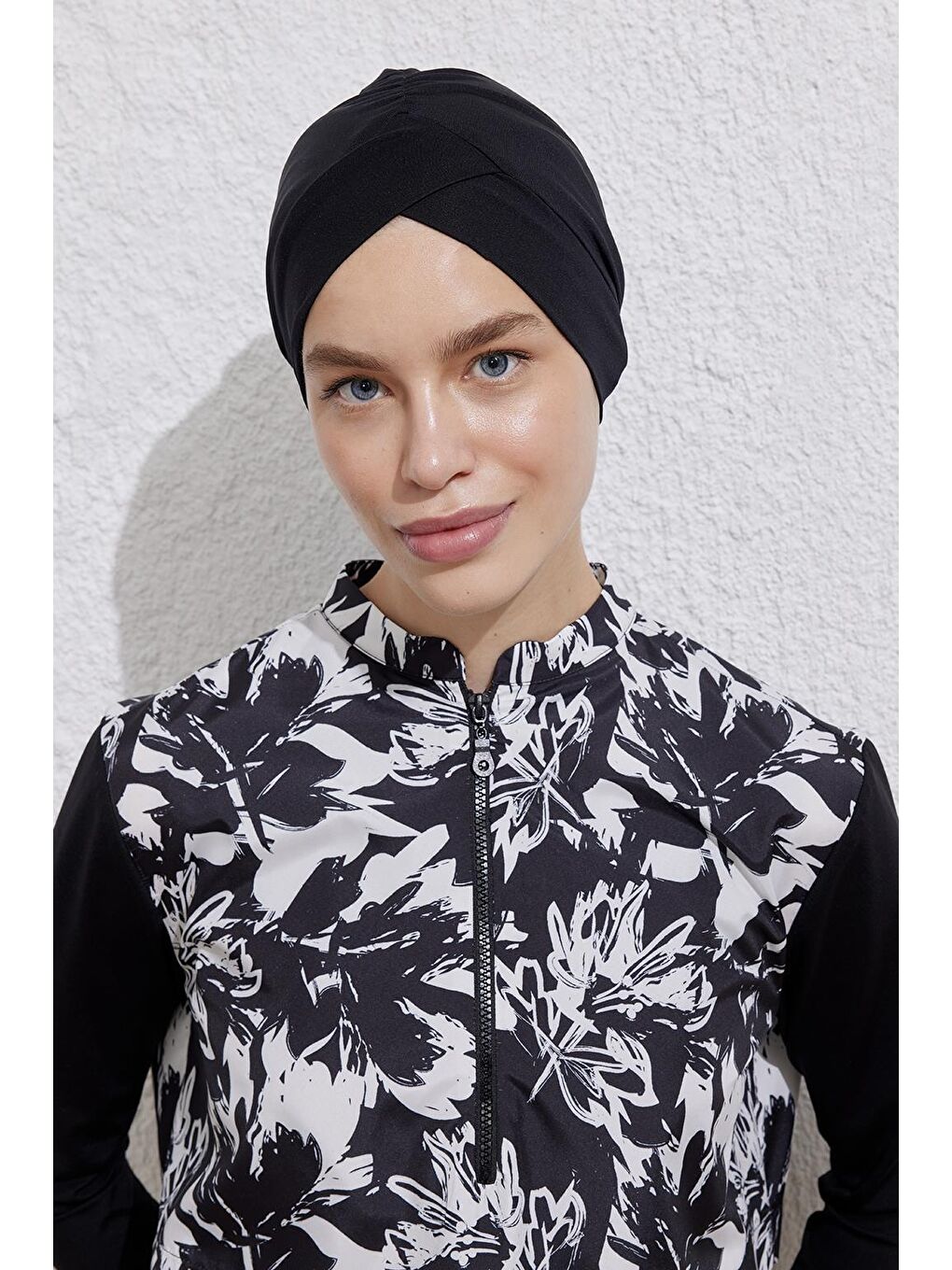 Çapraz Yüzücü 25 Bone Siyah-1