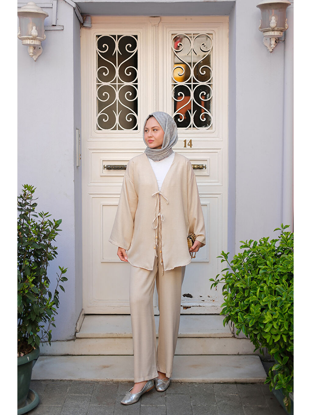 Ekru Kadın Ön Bağlama Detaylı Takım Krem