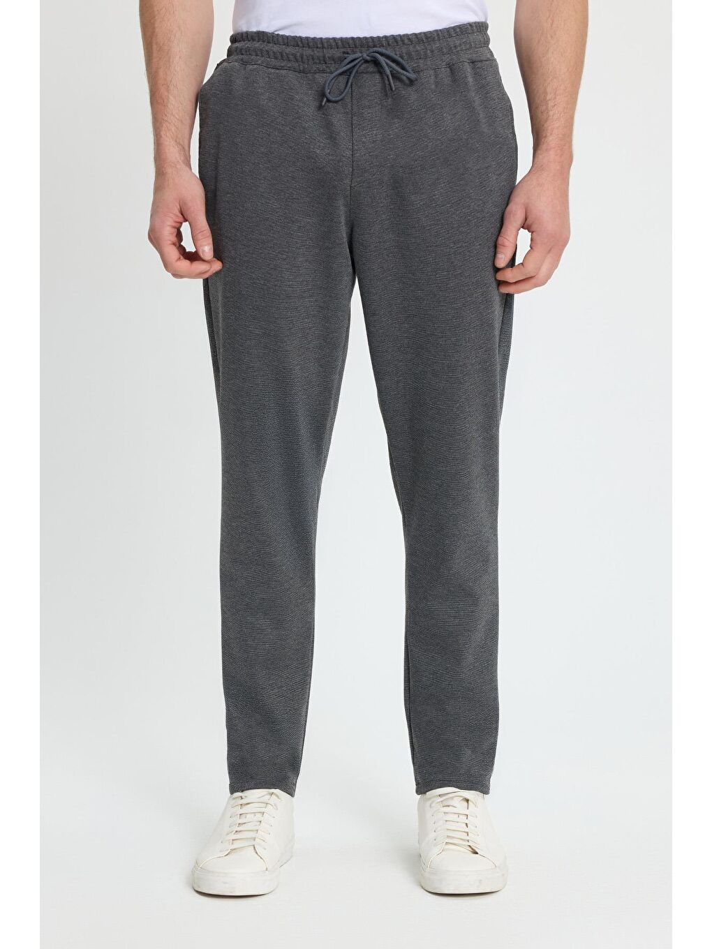 Erkek Regular Fit Klasik Kesim Beli Lastikli Bağcıklı Koyu Gri Jogger Pantolon