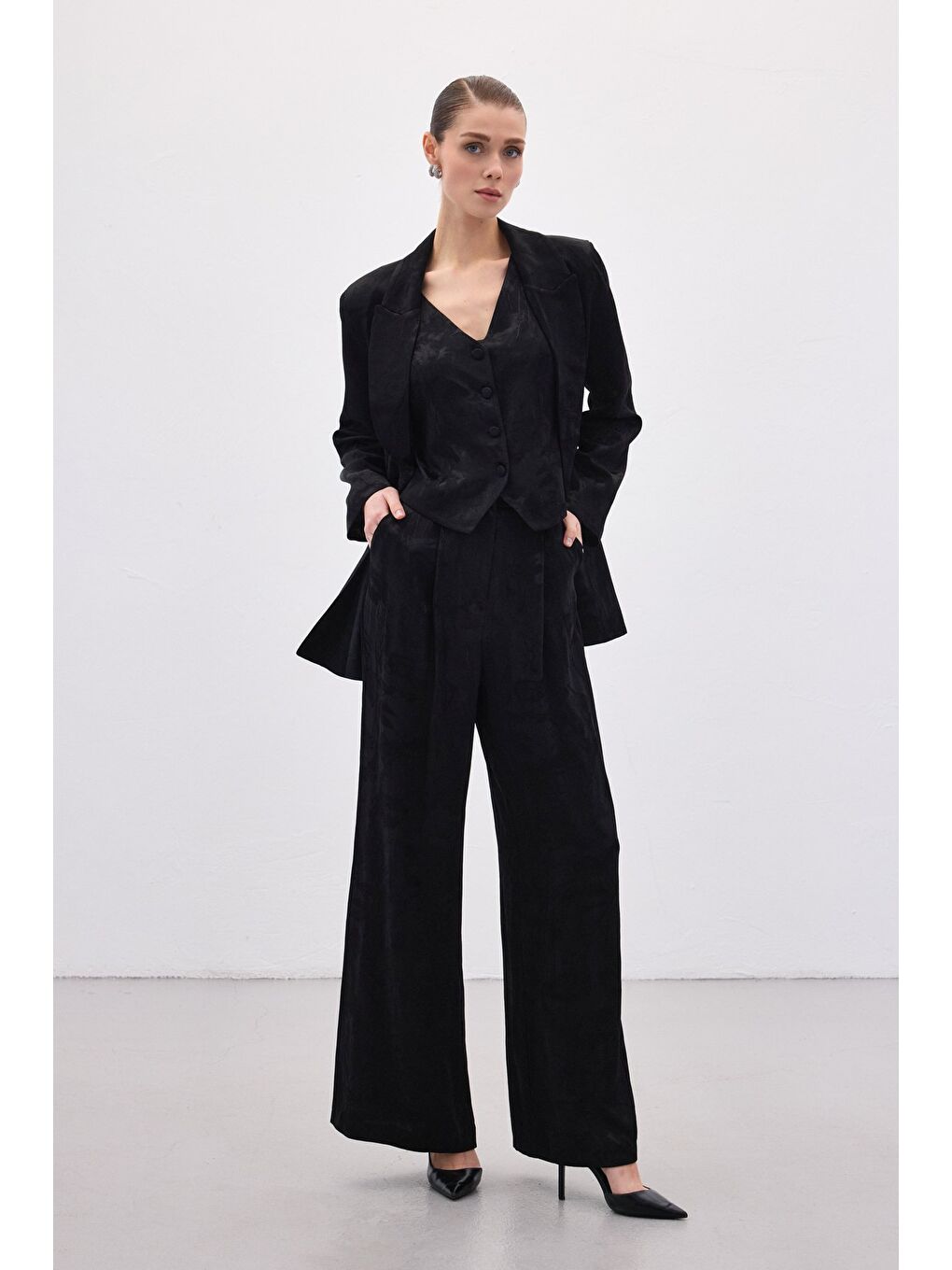 Jakarlı Bol Pantolon - Siyah-4