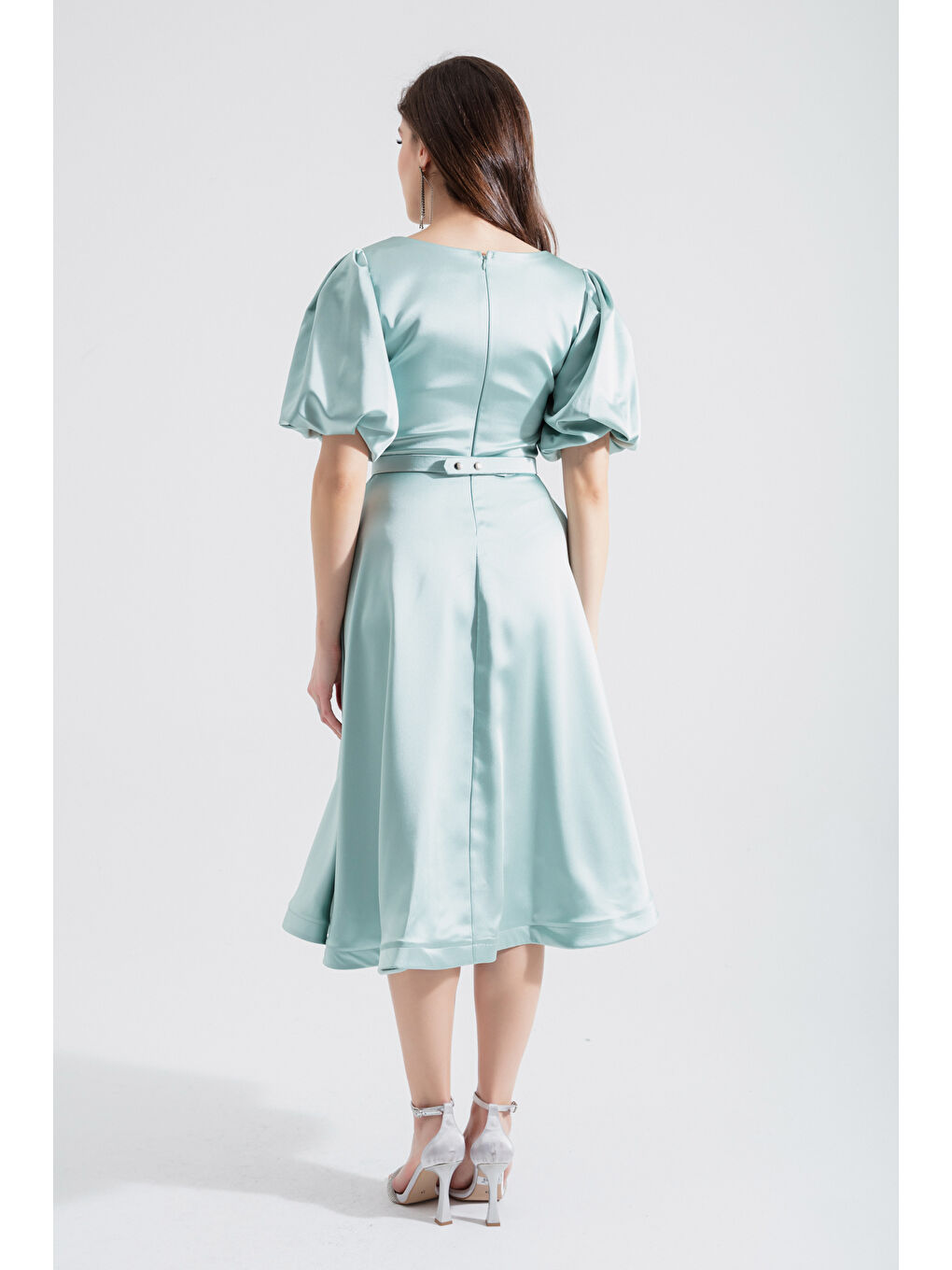 Kadın Mint Yeşili Balon Kollu Taşlı Kemerli Mini Saten Abiye Elbise-4