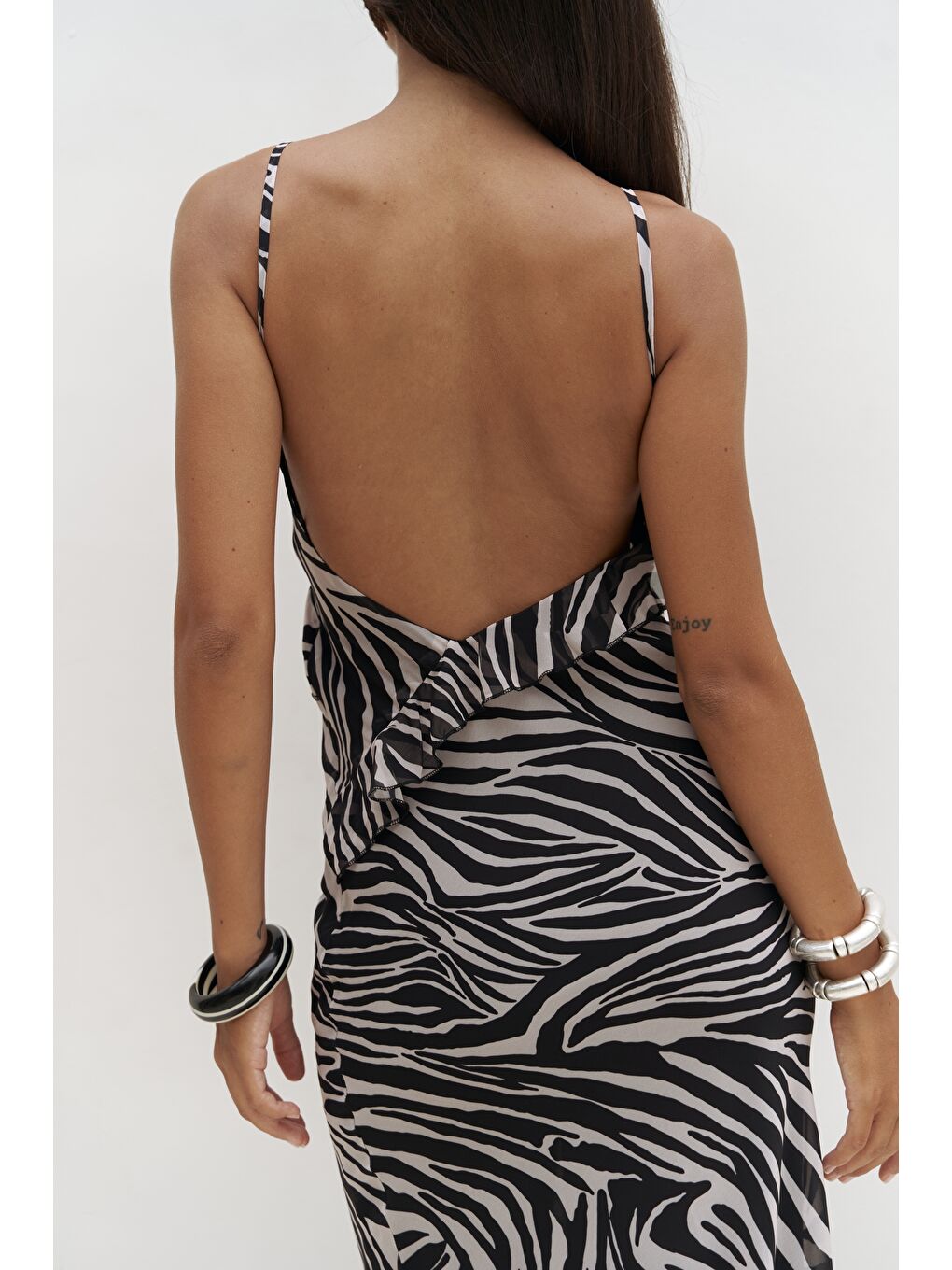 Purtyas Fırfır Detaylı Siyah Uzun Elbise-7