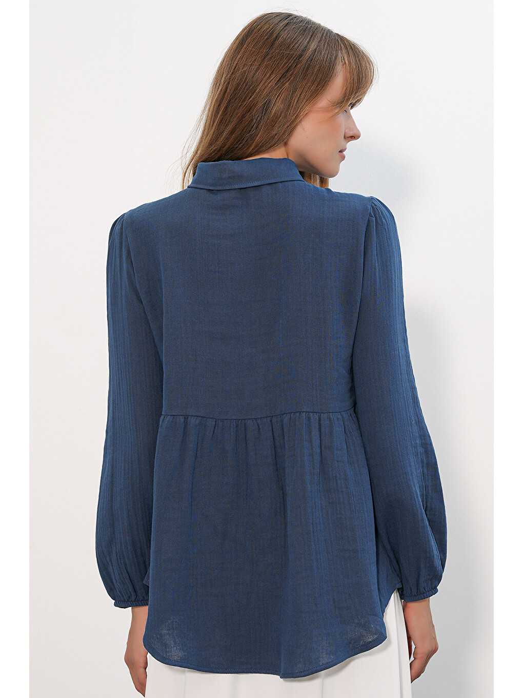 Kadın Dokulu Oversize Keten Gömlek 20381 - Lacivert-5