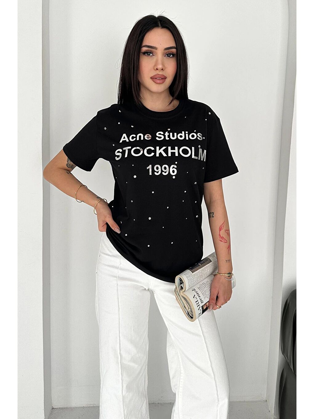 Taş Detaylı Yazılı Tişört Siyah-2