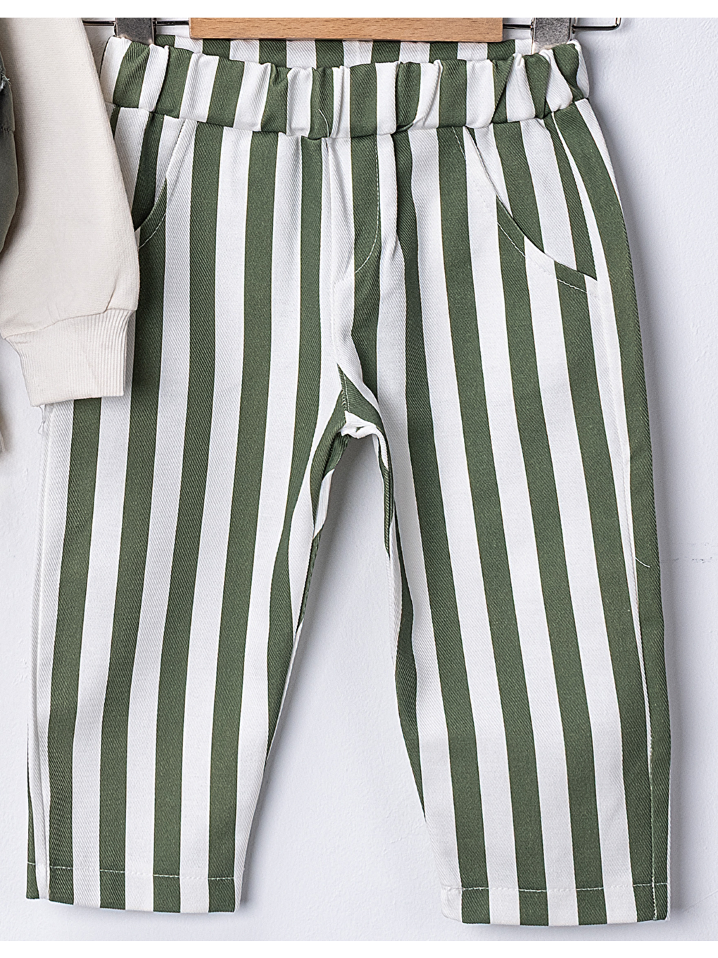 Yeşil Erkek Bebek 3’lü Takım 9-24 Ay Şişme Yelek %100 Pamuk Sweatshirt Gabardin Pantolon-4