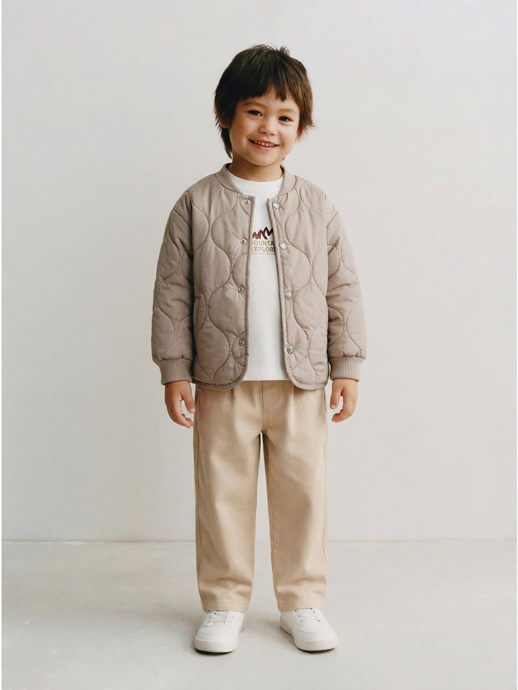 Karışık Erkek Çocuk Pamuklu Bej Kapitone Ceketli T-Shirt Ve Pantolon Takım